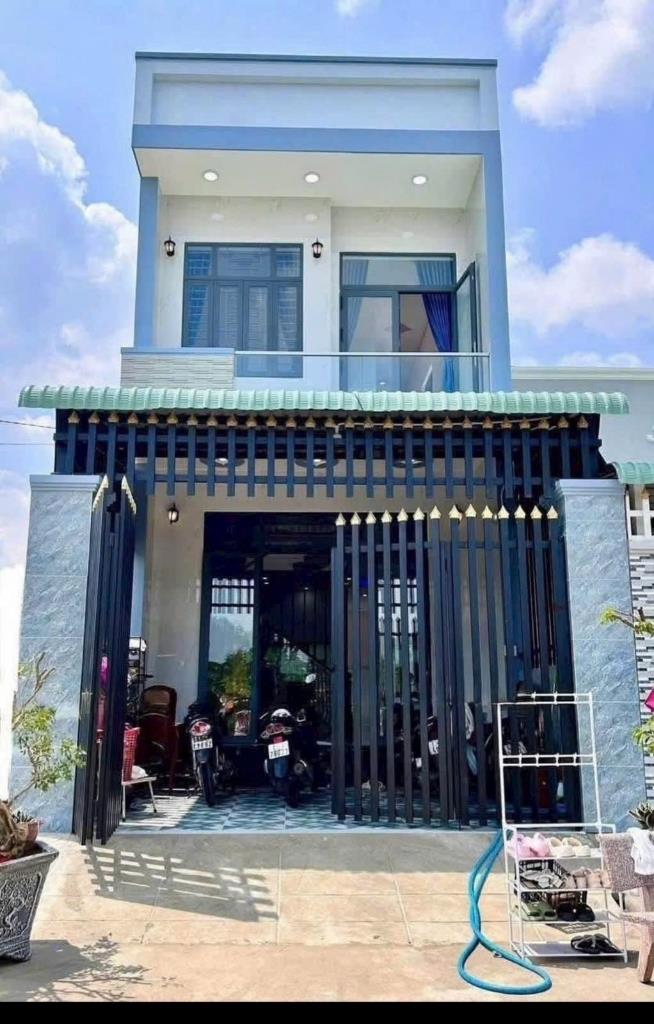 Sở hữu nhà sổ hồng riêng 2 tầng, 85 m2 tại Xã Hưng Long - Bình Chánh - TP Hồ Chí Minh, giá 920 tr
