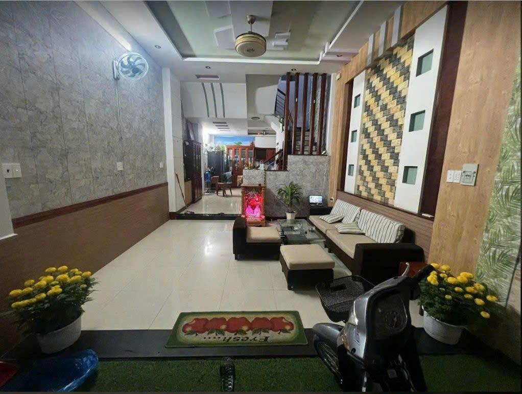 Cần bán nhanh căn nhà 40 m2 tại Đường Đông Minh - Đông Hòa - Dĩ An - Bình Dương, giá 3,89 tỷ