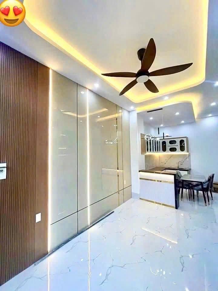 Cần bán ngay căn nhà đẹp 88 m2 tại Đường Hoàng Quốc Việt - Tân An - Ninh Kiều, giá 3,05 tỷ