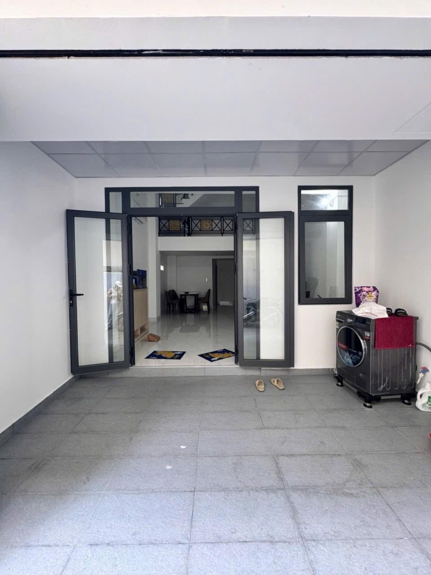 Cần bán gấp nhà đất 50 m2 tại Đường Huỳnh Tấn Phát - Tân Thuận Tây - Quận 7, giá 5 tỷ