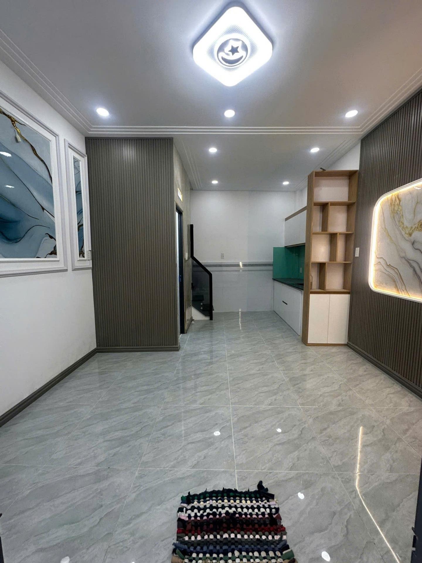 Cần bán nhanh nhà đẹp 20 m2 tại Đường Lê Văn Khương - Hiệp Thành - Quận 12, giá 1,14 tỷ