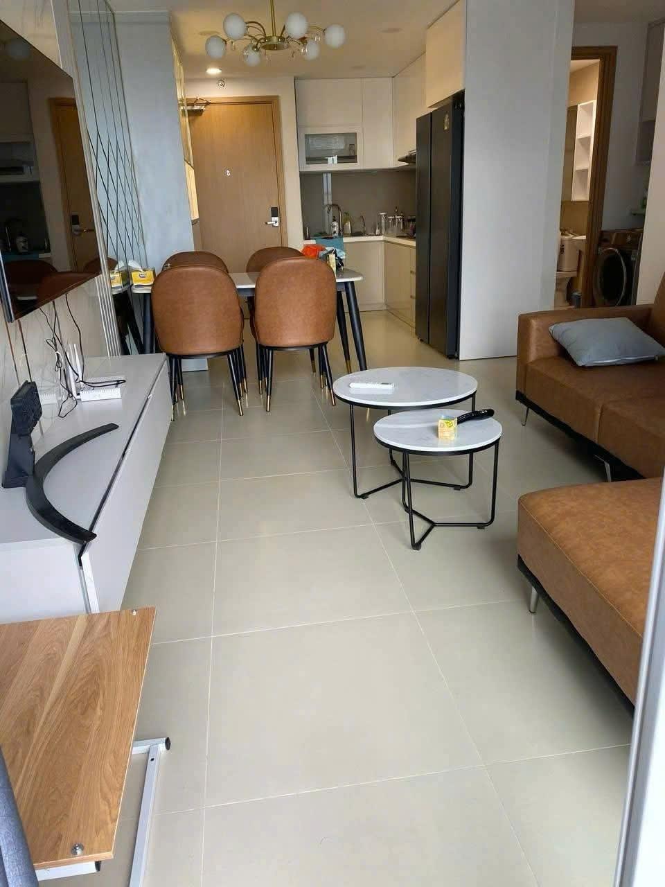 Cần cho thuê nhà chung cư 100 m2 tại Đường Nguyễn Sỹ Sách - Tân Bình, giá 11 triệu/tháng