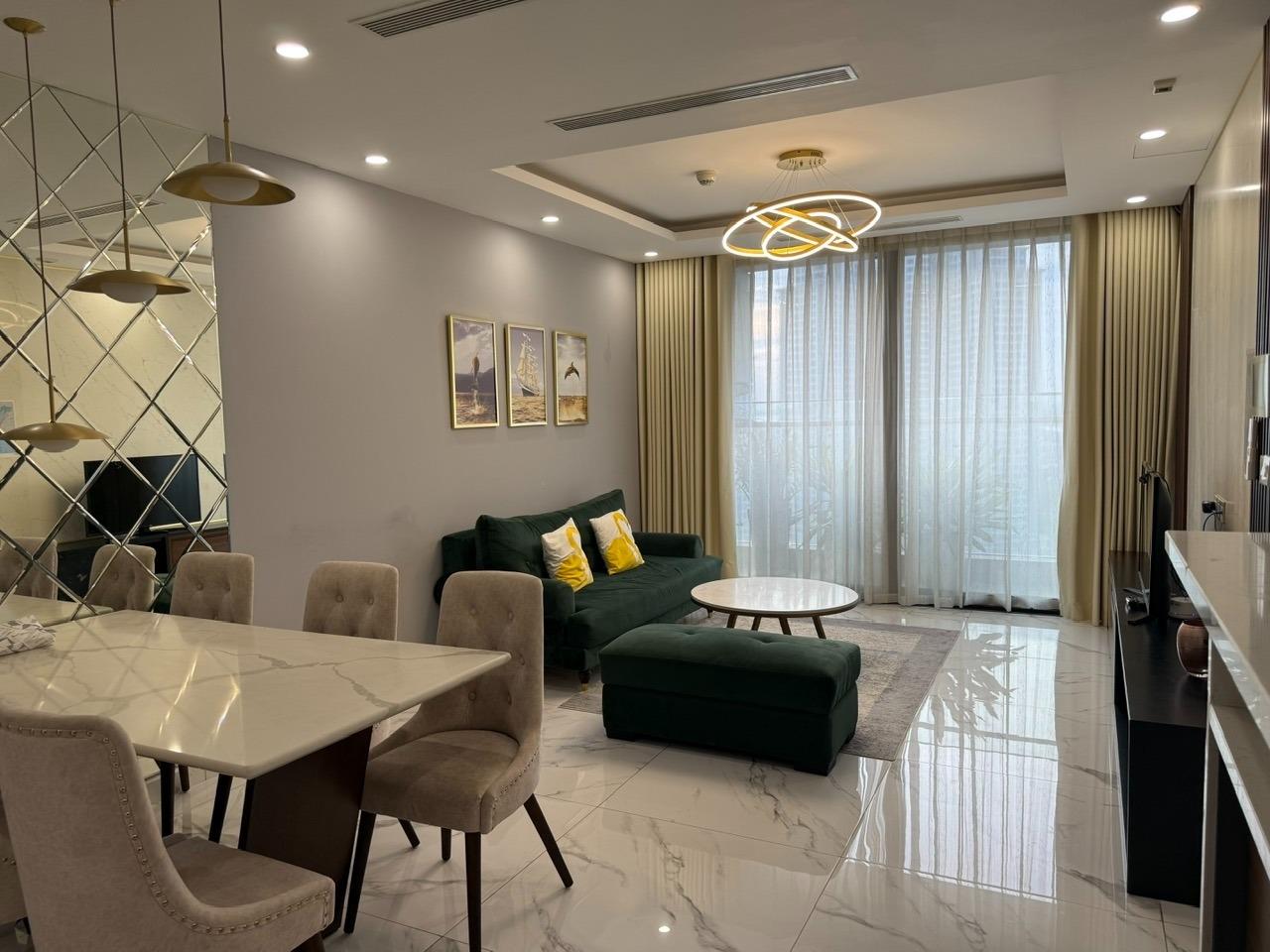 Cho thuê gấp căn hộ chung cư 178 m2 tại Đường Phạm Văn Đồng - Bắc Từ Liêm, giá 65 tr/tháng