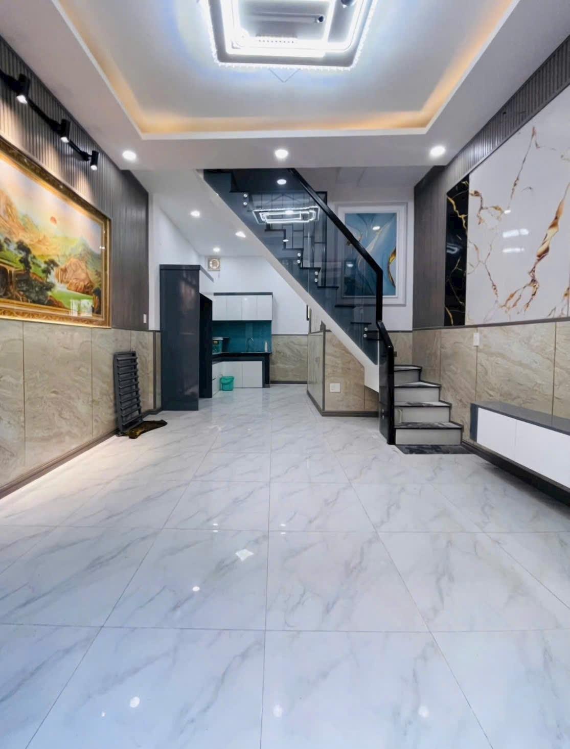 Sở hữu ngay căn nhà đẹp 32 m2 tại Đường Nguyễn Văn Quá - Quận 12, giá 1,598 triệu