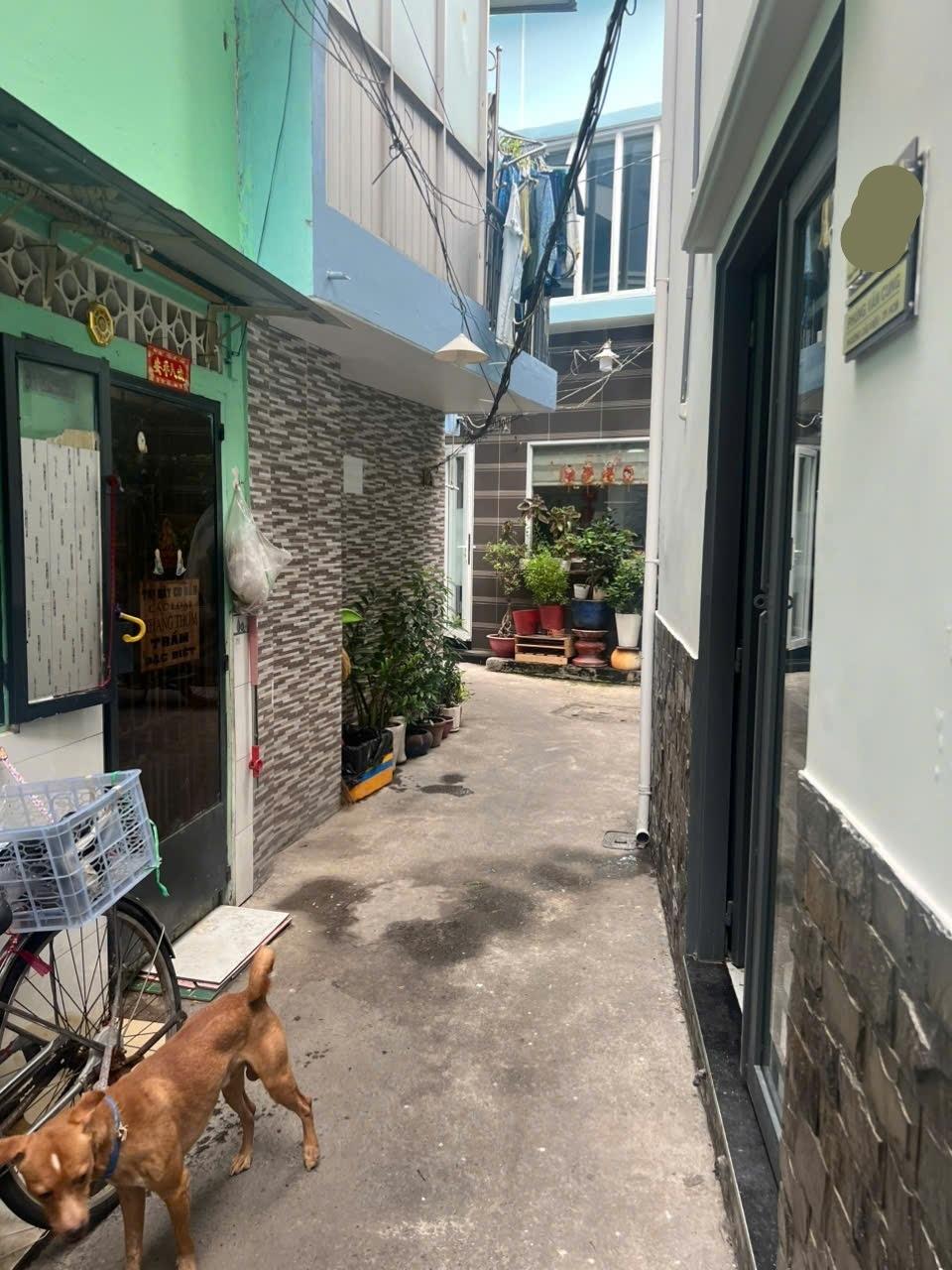 Bán gấp nhà 13,100000381469727 m2, hướng Tây-Bắc tại Đường Phùng Văn Cung - Phú Nhuận, giá 3,3 tỷ