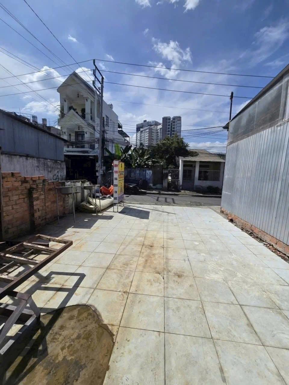 Chuyển nhượng lô đất nền 90 m2, hướng Tây tại Xã Phước Hòa - Phú Giáo - Bình Dương, giá 585 triệu