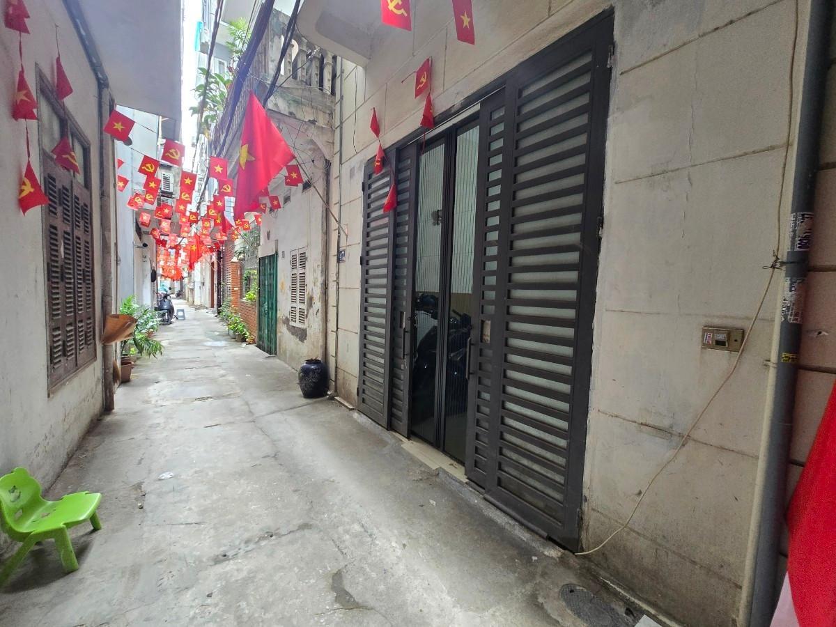 Sở hữu căn nhà riêng 50 m2 tại Phường Yên Hòa - Cầu Giấy - Hà Nội, giá 9,4 tỷ