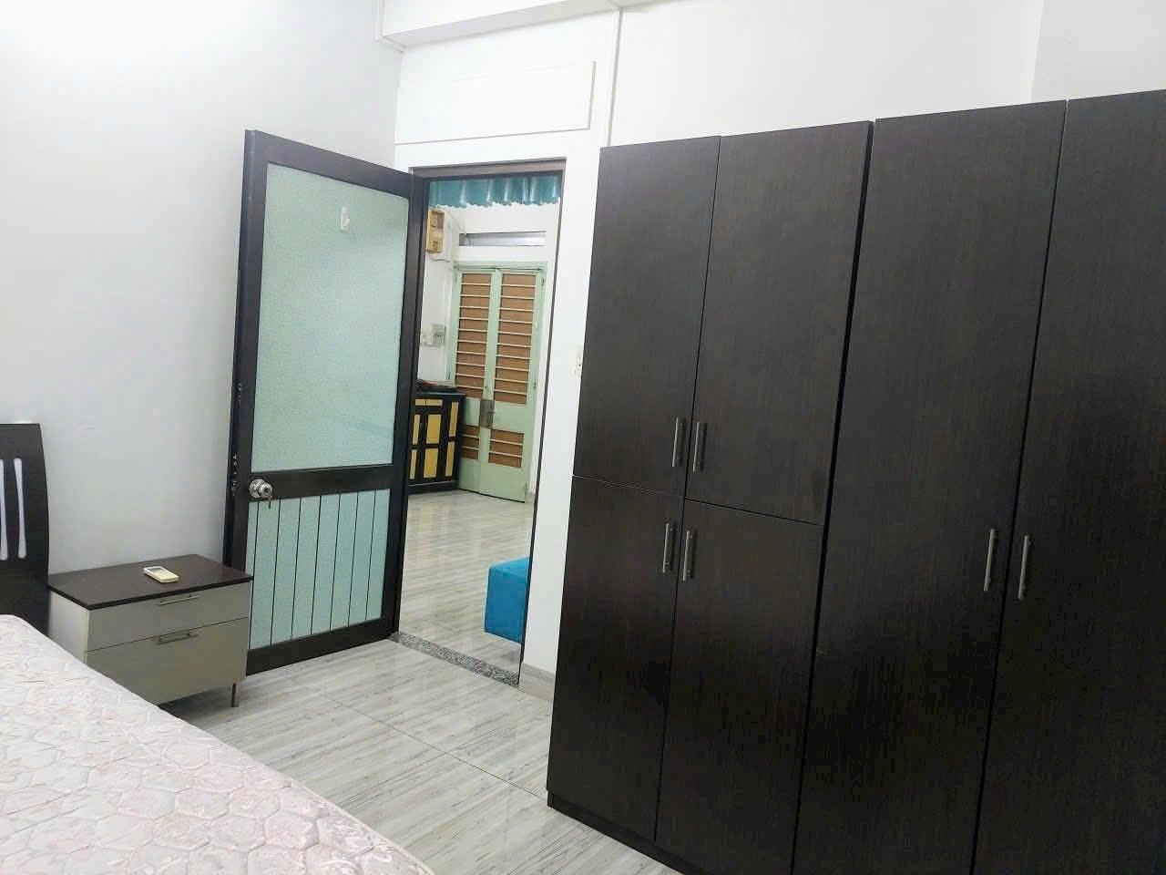 Cần cho thuê gấp nhà chung cư 53 m2 tại Đường Trương Định - Quận 3, giá 9 triệu/tháng