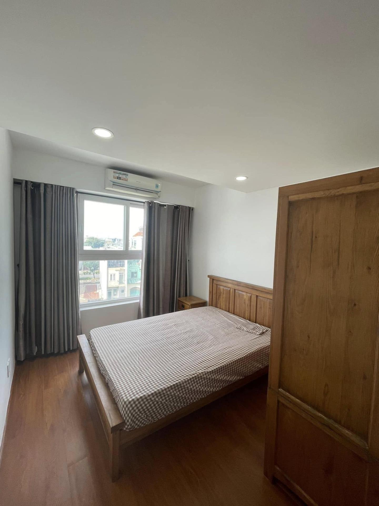 Cần cho thuê gấp chung cư 80 m2 tại Đường Nguyễn Sỹ Sách - Tân Bình, giá 9,5 tr/tháng