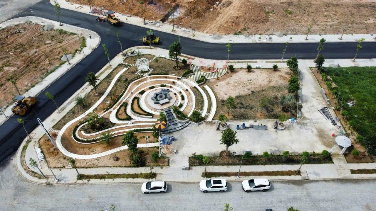 Sở hữu nhà sổ riêng 65 m2, hướng Tây tại Xã Chánh Phú Hòa - Bến Cát - Bình Dương, giá 2,35 tỷ