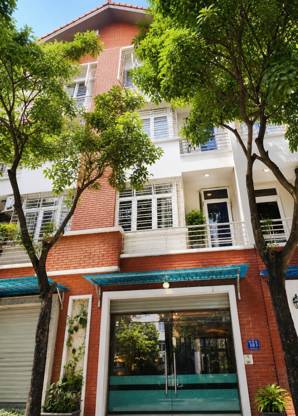 Sở hữu ngay nhà mặt phố 78 m2 tại Phường Mỗ Lao - Hà Đông - Hà Nội, giá 24,8 tỷ