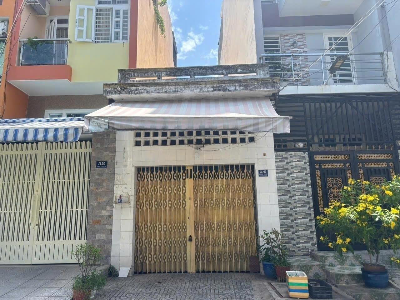 Cần bán ngay căn nhà mặt phố 80 m2 tại Đường Trần Văn Kiểu - 11 - Quận 6, giá 16 tỷ