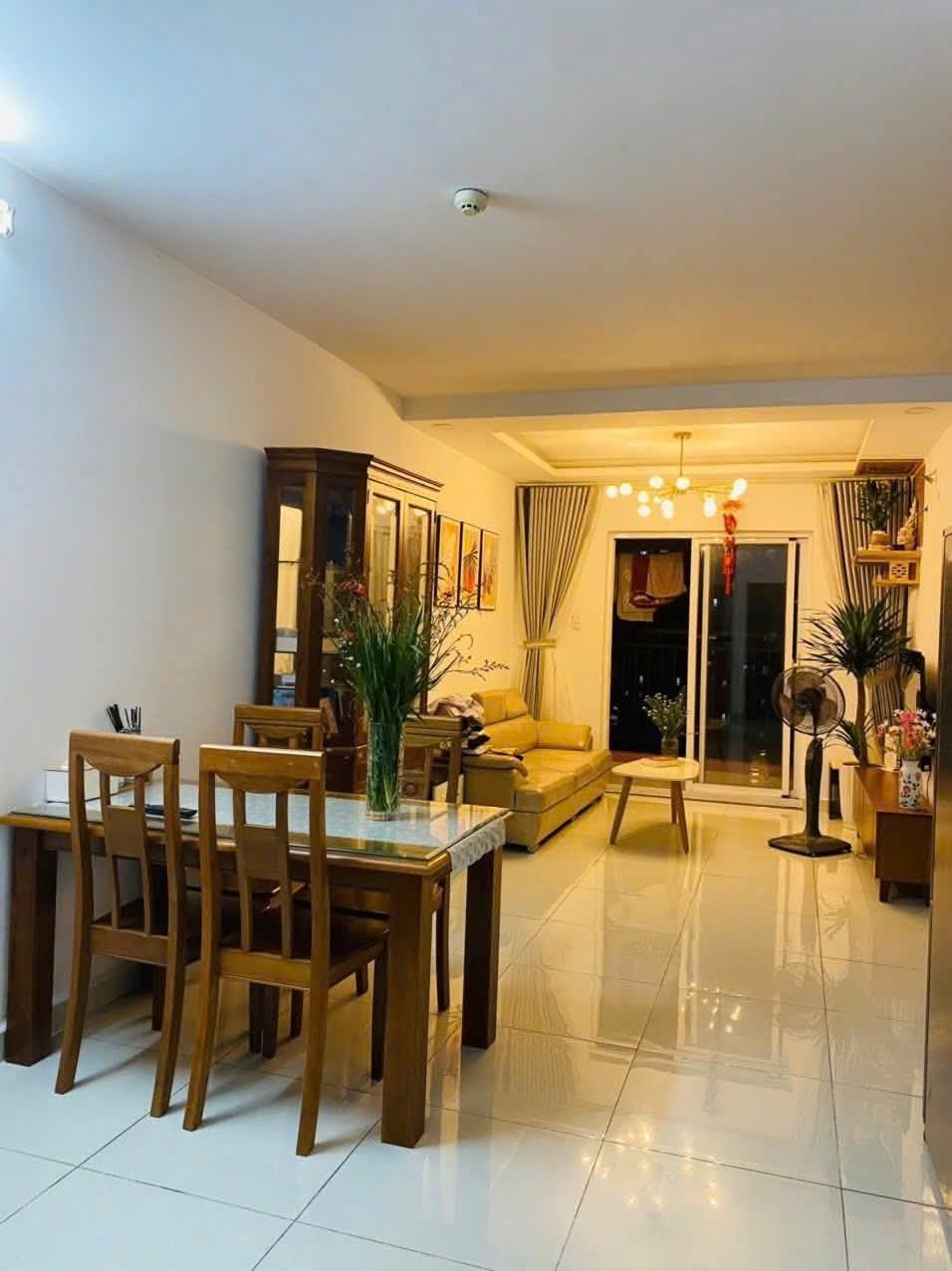 Cần cho thuê nhà chung cư 70 m2 tại Đường Đặng Văn Ngữ - Phú Nhuận, giá 12,5 triệu/tháng