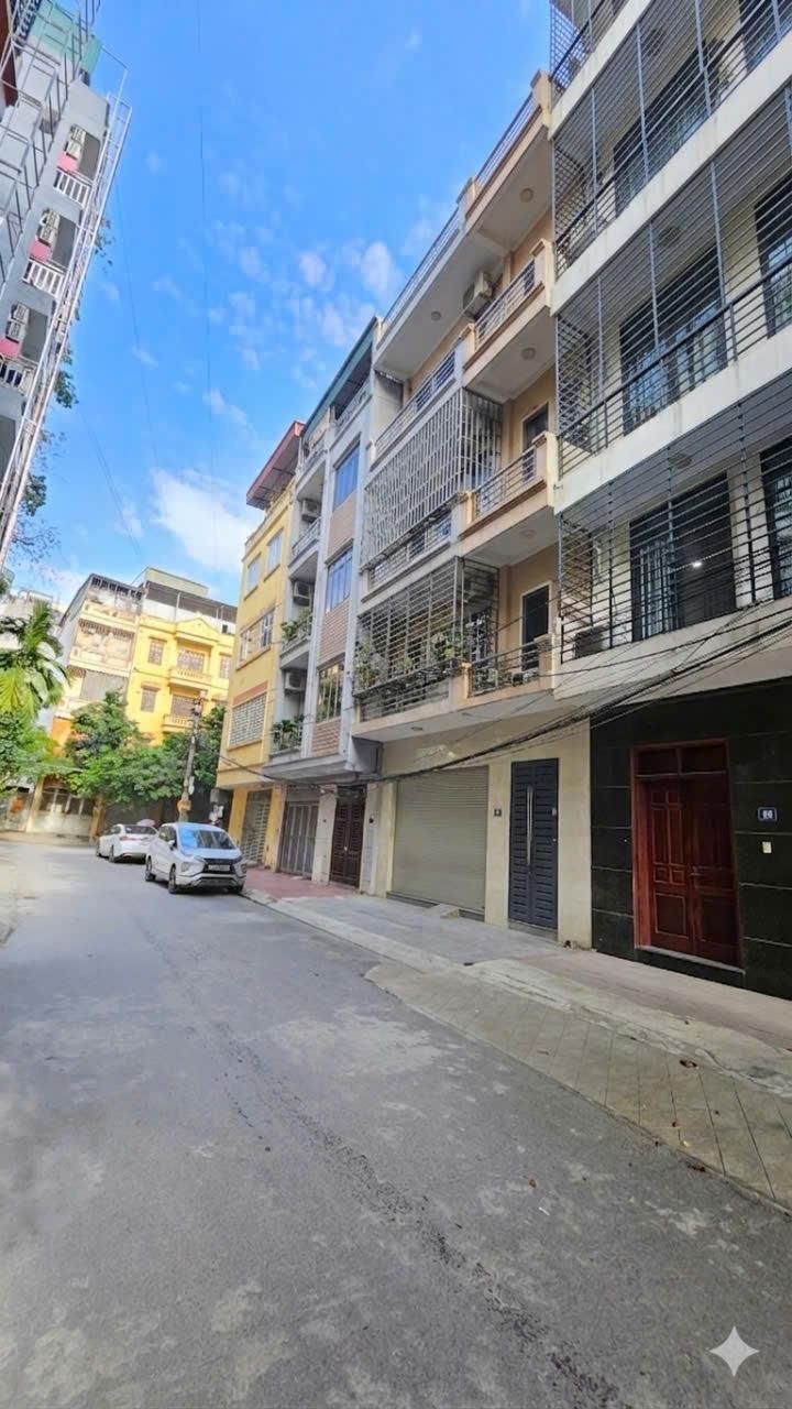 Cần bán gấp bán nhanh nhà biệt thự liền lề 50 m2, giá 18 tỷ tại Phường Mỗ Lao - Hà Đông - Hà Nội