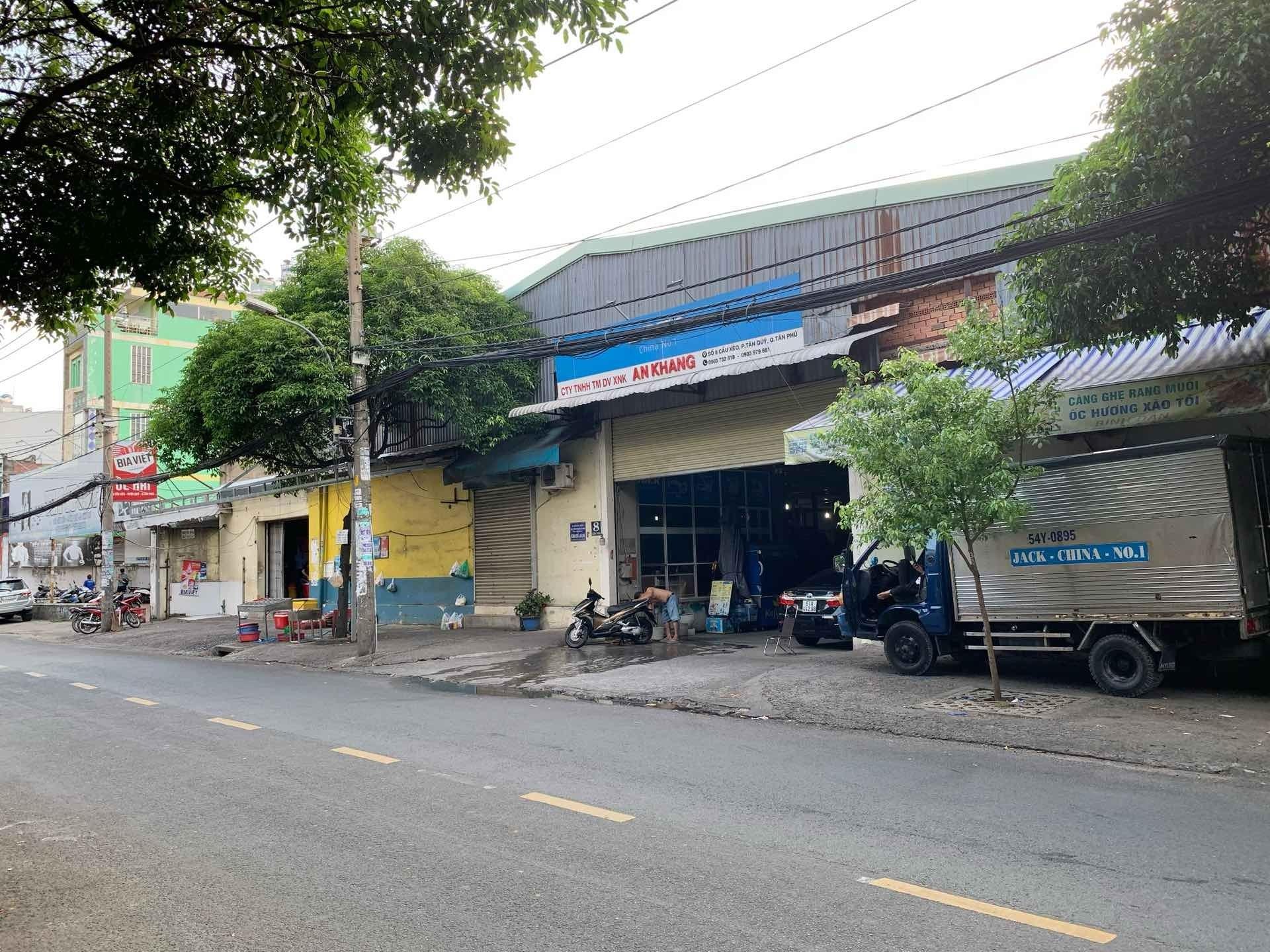 Cần bán nhanh shop house 1076 m2, giá 110 tỷ tại Đường Cầu Xéo - Tân Phú - TP Hồ Chí Minh