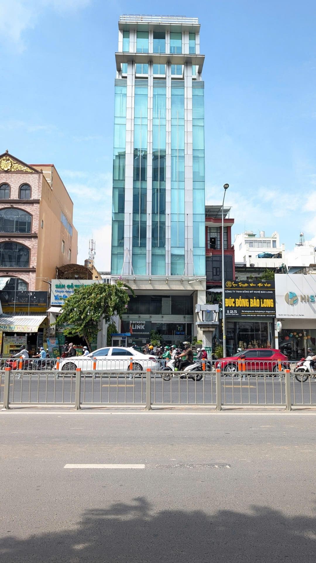 Bán gấp nhà mặt tiền 252 m2 tại Đường Cộng Hòa - 12 - Tân Bình - TP Hồ Chí Minh, giá 170 tỷ