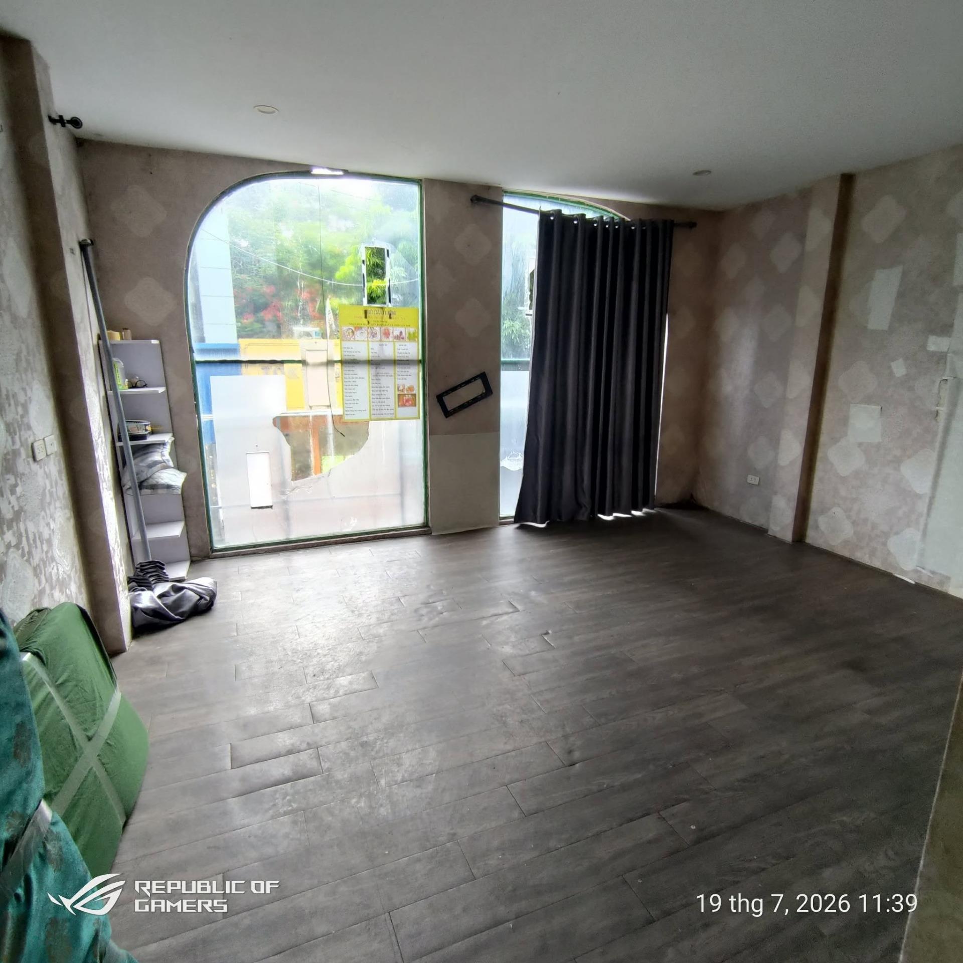 Cần cho thuê gấp nhà mặt phố tại đường An Dương - Yên Phụ - Tây Hồ - Hà Nội, 12 m2, thỏa thuận