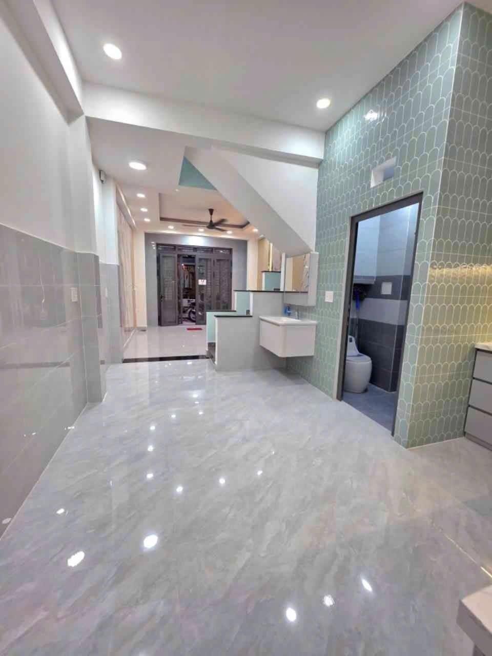 Cần bán gấp bán nhanh nhà riêng sổ đỏ 48,79999923706055 m2 tại Đường Tân Kỳ Tân Quý, giá 4,8 tỷ