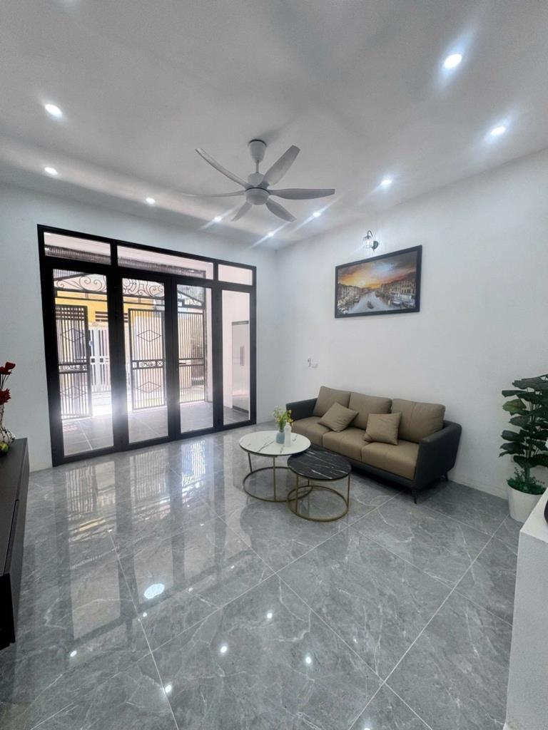 Bán nhanh căn nhà riêng 54 m2 tại Đường Chu Huy Mân - Phúc Lợi - Long Biên - Hà Nội, giá 9,1 tỷ