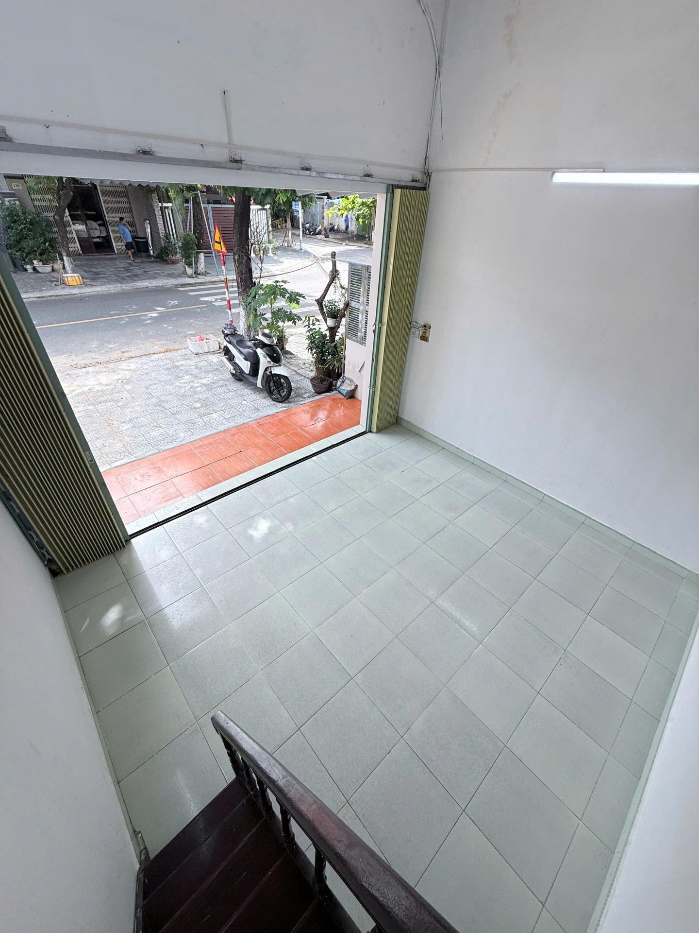 Sở hữu nhà đất 100 m2, hướng Tây-Nam tại Đường Lý Triện - Hòa Khê - Thanh Khê, giá 8,35 tỷ