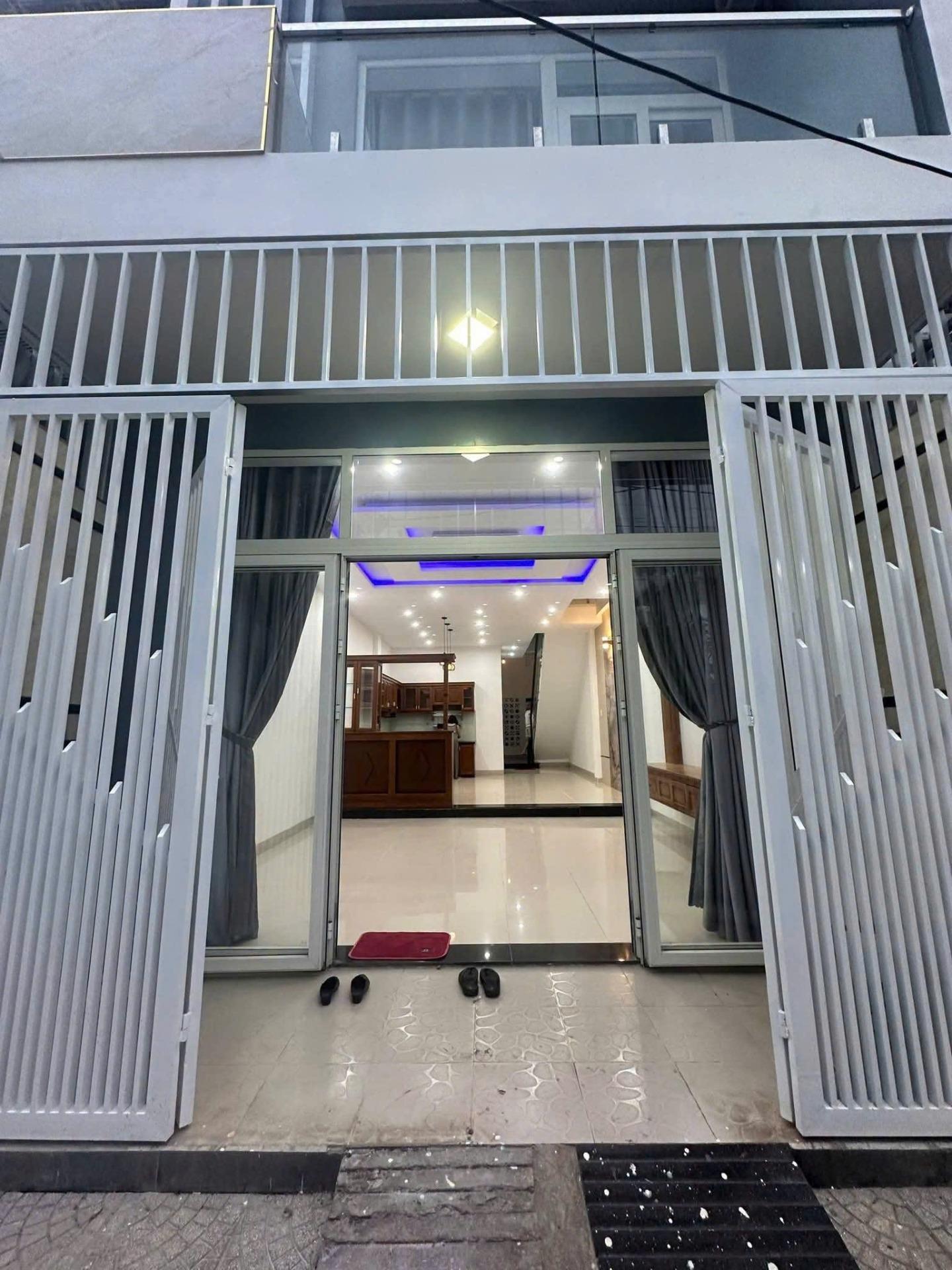 Chuyển nhượng nhà riêng sổ đỏ 83 m2, hướng Tây-Nam tại Đường Bàu Năng 1 - Liên Chiểu, giá 6,95 tỷ