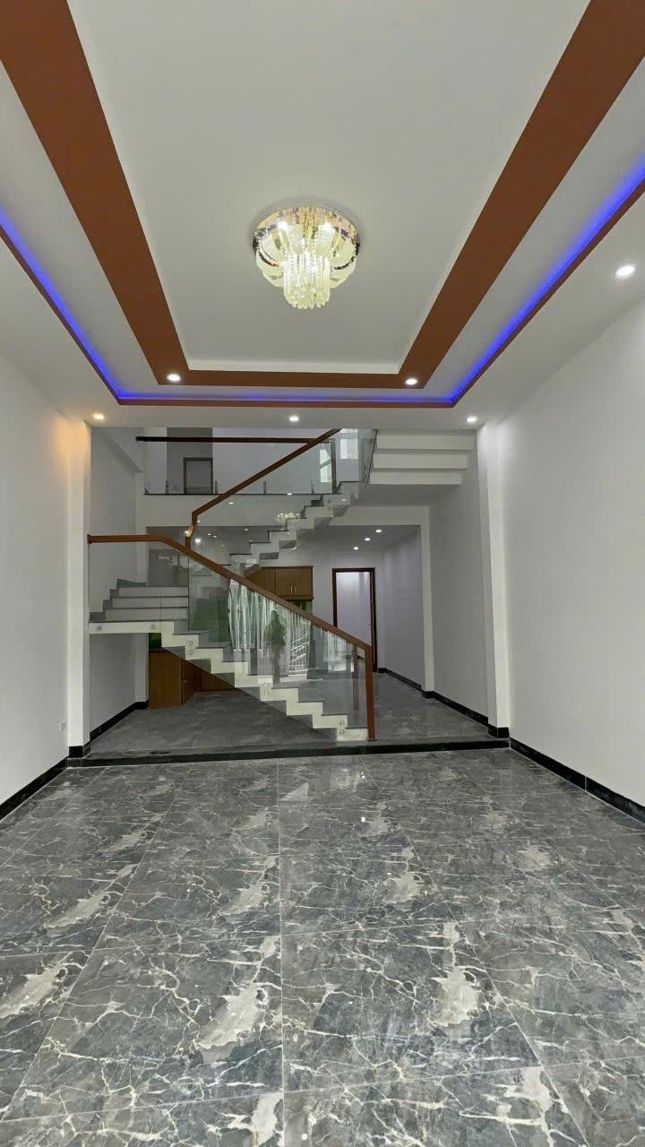 Chuyển nhượng căn nhà riêng 82 m2, hướng Tây-Nam tại Đường Âu Cơ - Liên Chiểu, giá 3,8 tỷ