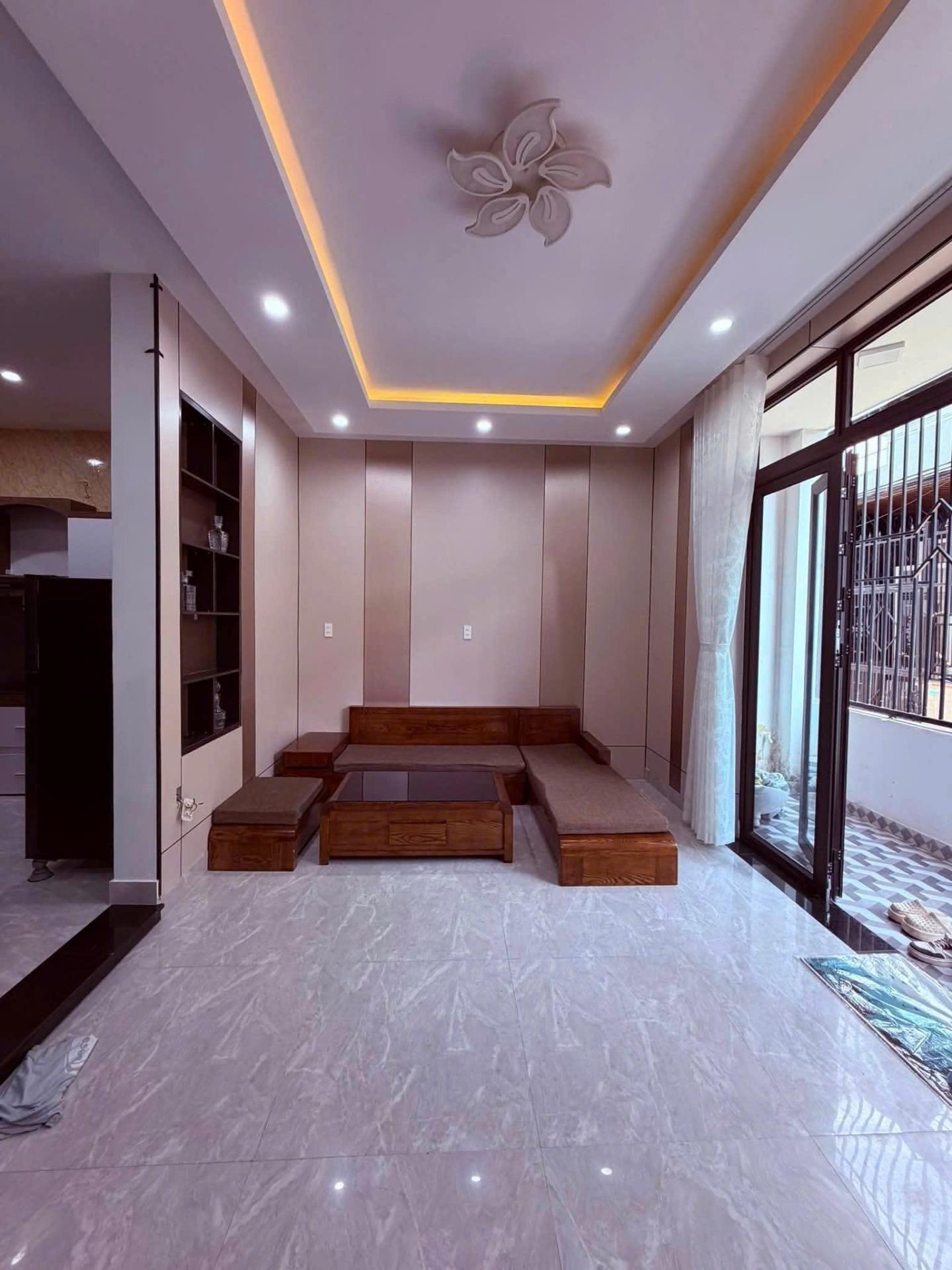 Bán gấp căn nhà 63 m2 tại Đường Điện Biên Phủ - Chính Gián - Thanh Khê - Đà Nẵng, giá 4,65 tỷ