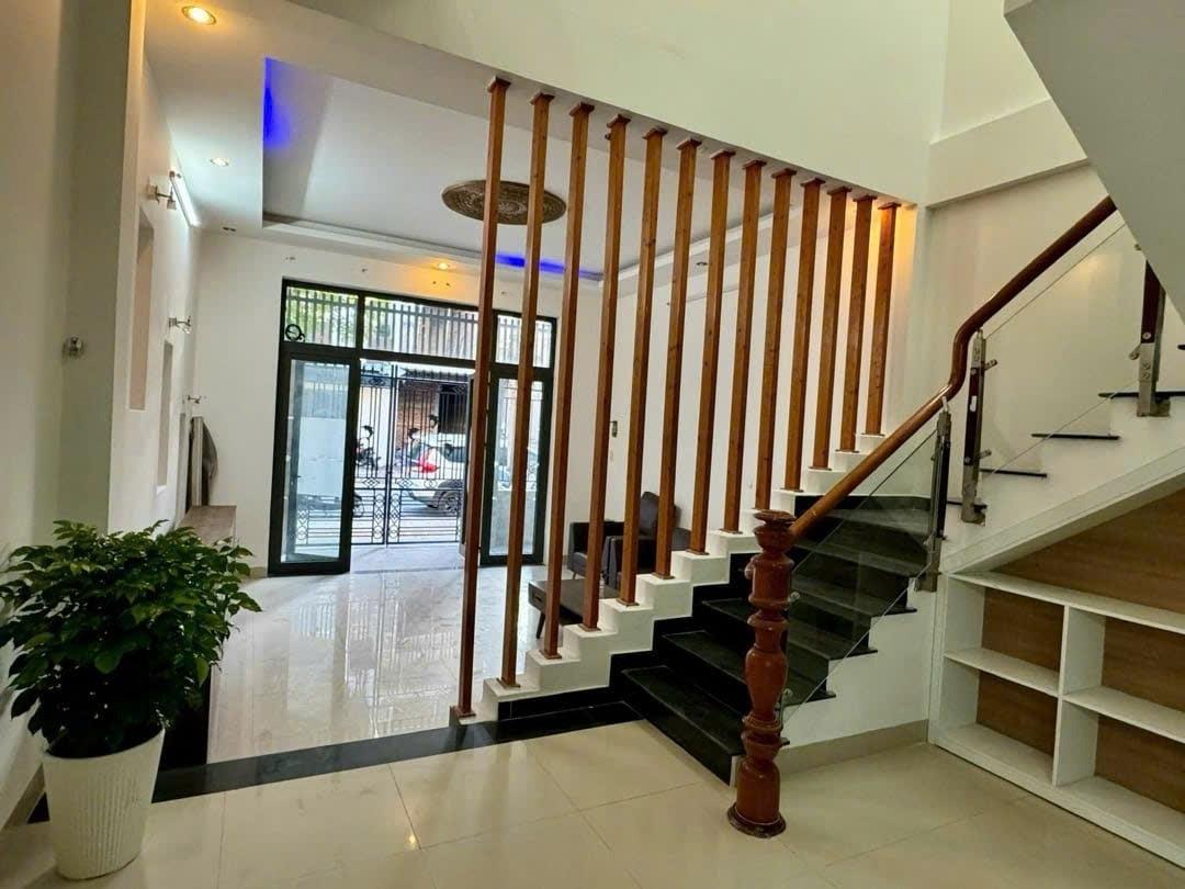 Cần bán nhà 75 m2 tại Đường Vũ Đình Long - Thọ Quang - Sơn Trà - Đà Nẵng, giá 9,5 tỷ