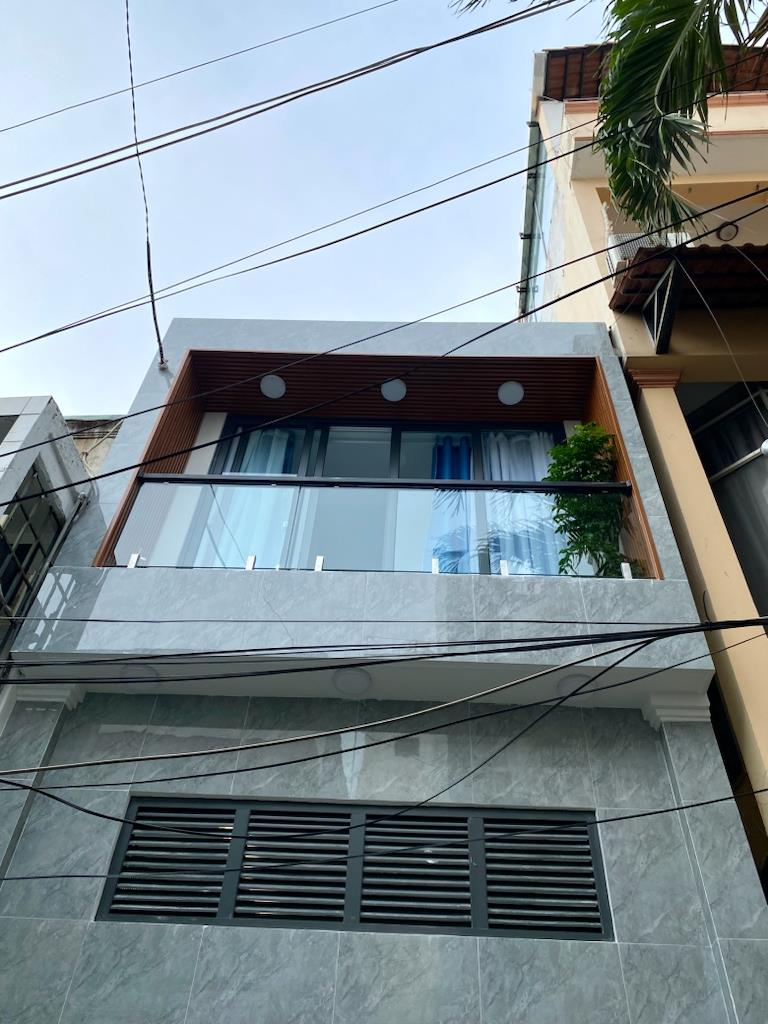 Sở hữu ngay căn nhà đẹp 3 tầng, 32 m2, mặt tiền 3m tại Đường Nguyễn Trọng Tuyển, giá 6,88 tỷ