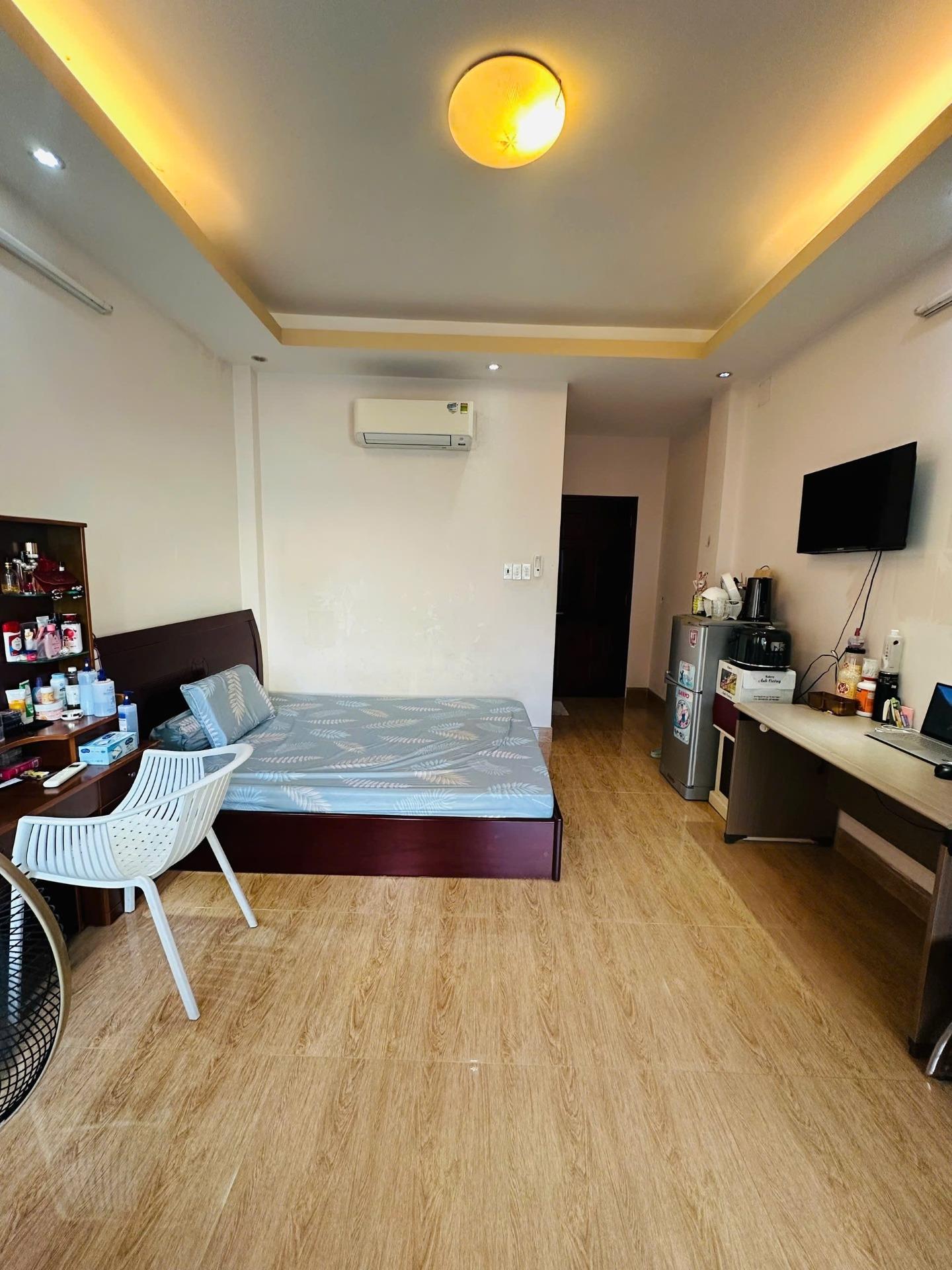 Cần cho thuê nhà trọ phòng trọ 30 m2 tại Đường Nguyễn Cửu Vân - Bình Thạnh, giá 4,5 triệu/tháng