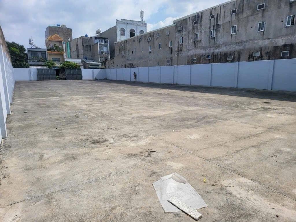 Chuyển nhượng nền đất 1000 m2 tại Bình Trị Đông A - Bình Tân - TP Hồ Chí Minh, giá 45 tỷ