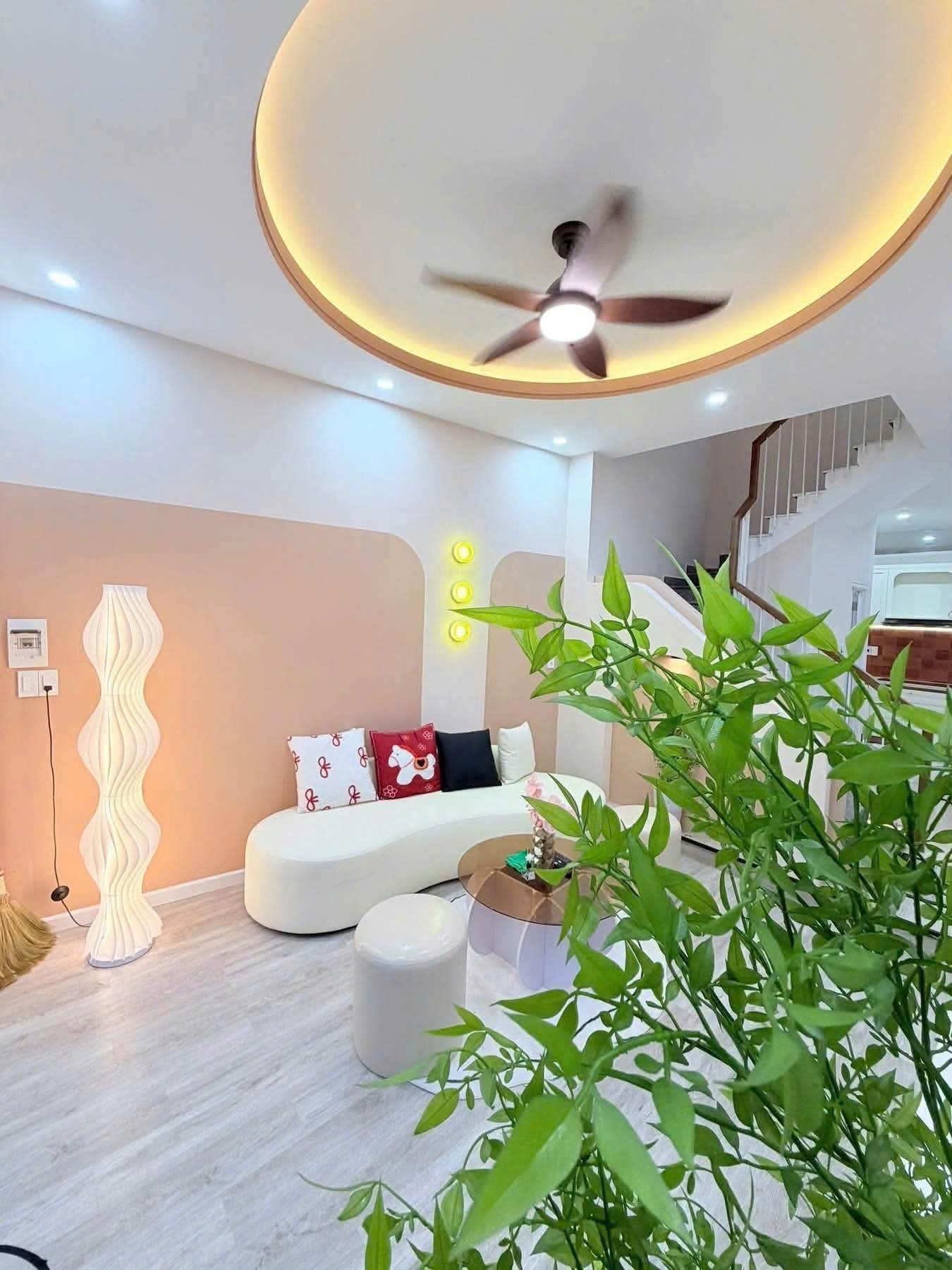 Chuyển nhượng nhà sổ riêng 44 m2, hướng Đông-Nam tại Đường Hải Phòng - Thanh Khê, giá 3,95 tỷ