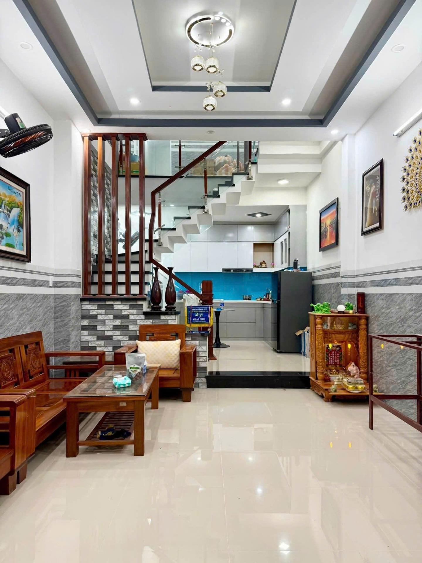 Bán gấp nhà shr 60 m2, hướng Đông-Nam tại Đường Nguyễn Phước Nguyên - Thanh Khê, giá 4,95 tỷ