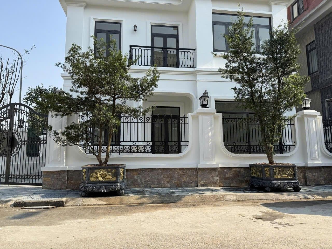 Bán gấp liền kề, biệt thự 200 m2, giá 40 tỷ tại Phường La Khê - Hà Đông - Hà Nội