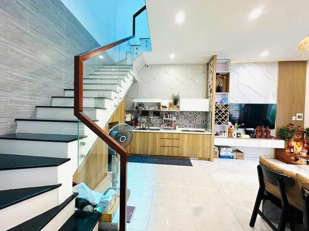 Bán gấp nhà riêng 77 m2 tại Đường Tô Hiệu - Hòa Minh - Liên Chiểu - Đà Nẵng, giá 4,95 tỷ