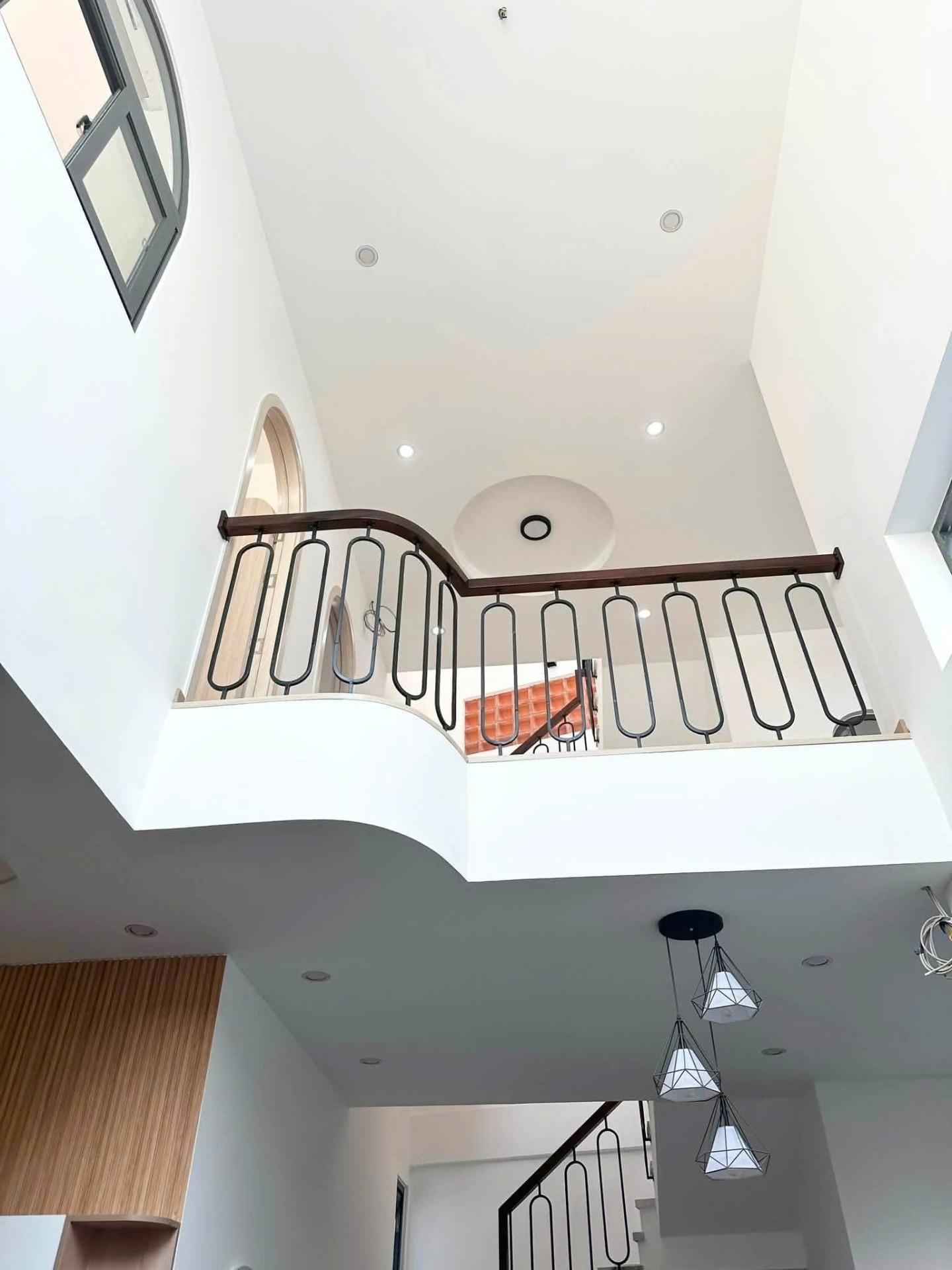 Cần bán gấp nhà sổ hồng riêng 70 m2 tại Đường Nguyễn Lương Bằng - Liên Chiểu, giá 3,65 tỷ
