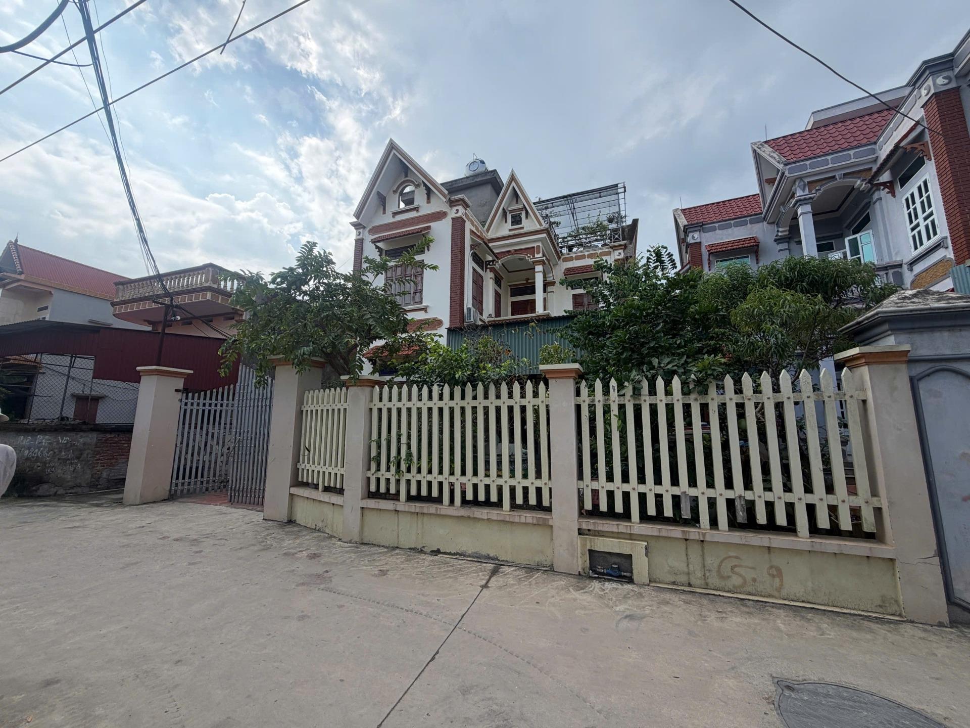Sở hữu ngay đất 127 m2 tại Thị trấn Thứa - Lương Tài - Bắc Ninh, giá 5,4 tỷ
