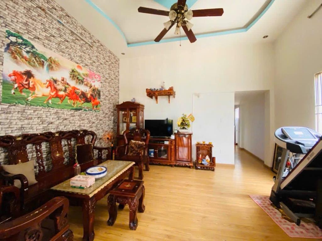 Cho thuê gấp căn nhà đẹp tại Phường Tam Hiệp - Biên Hòa - Đồng Nai, 72 m2, giá 8 triệu/tháng