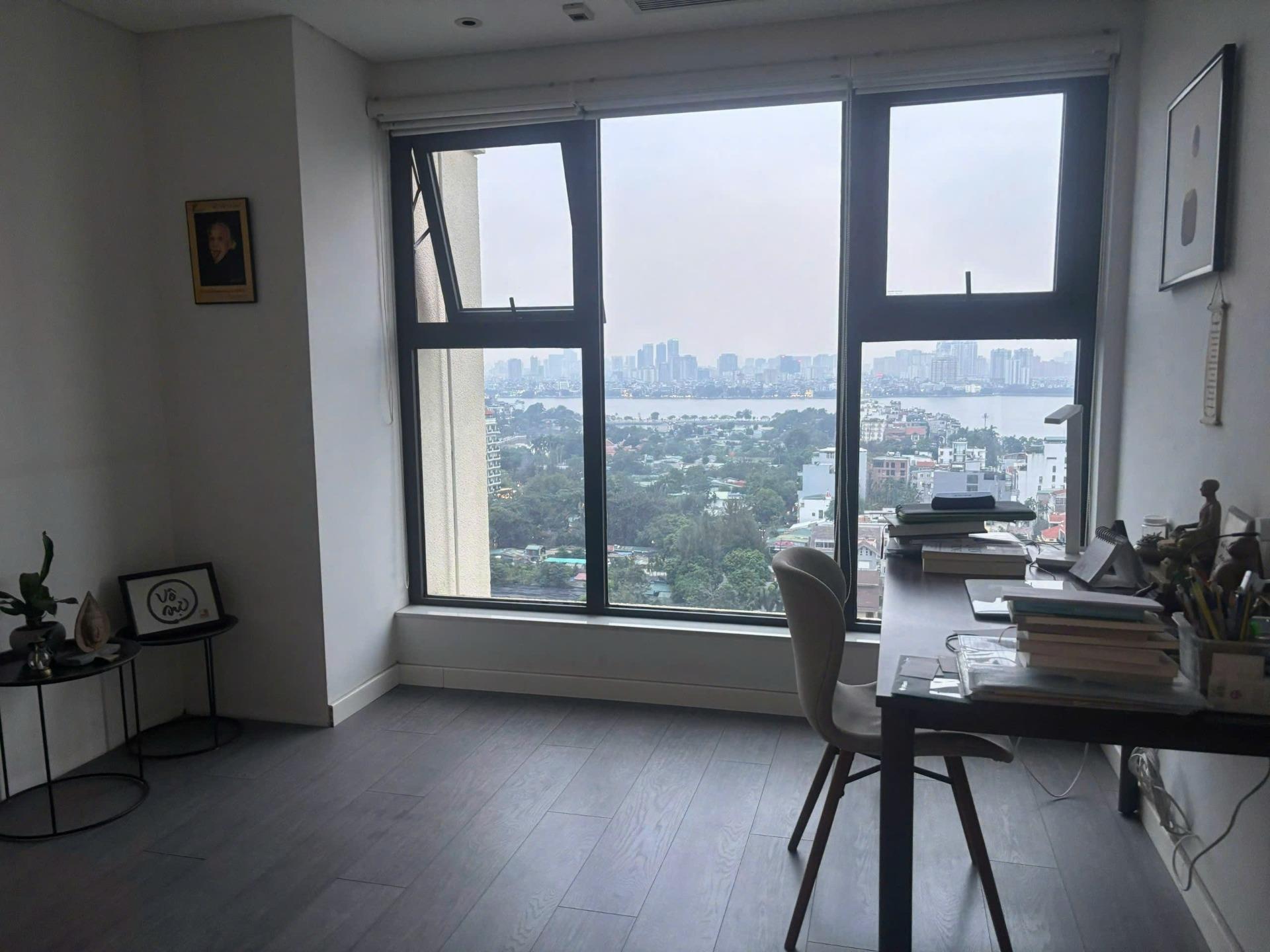 Chuyển nhượng căn hộ chung cư 88 m2, thỏa thuận tại Đường Đặng Thai Mai - Tây Hồ - Hà Nội
