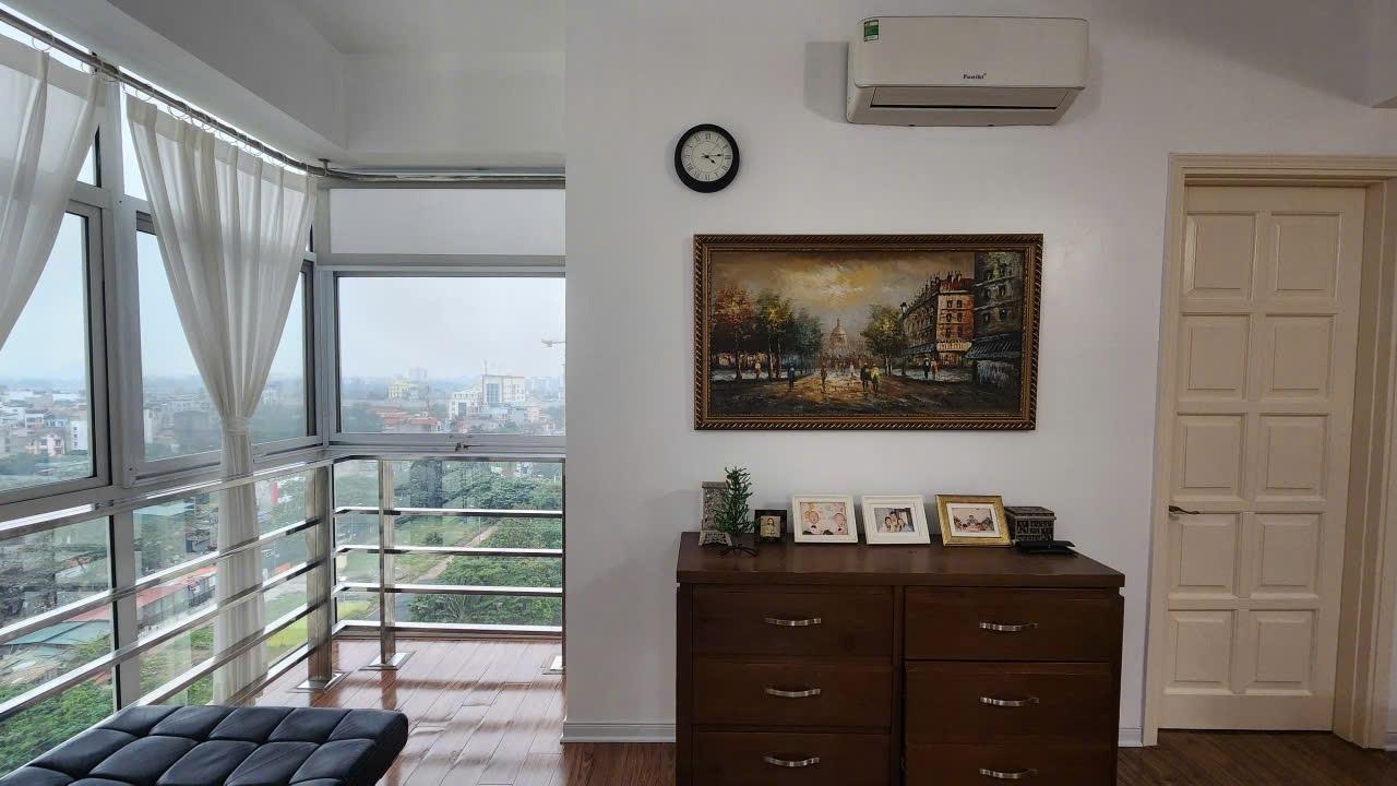 Cần bán gấp bán nhanh căn hộ chung cư 123 m2, giá tốt tại Đường Lạc Long Quân - Tây Hồ - Hà Nội
