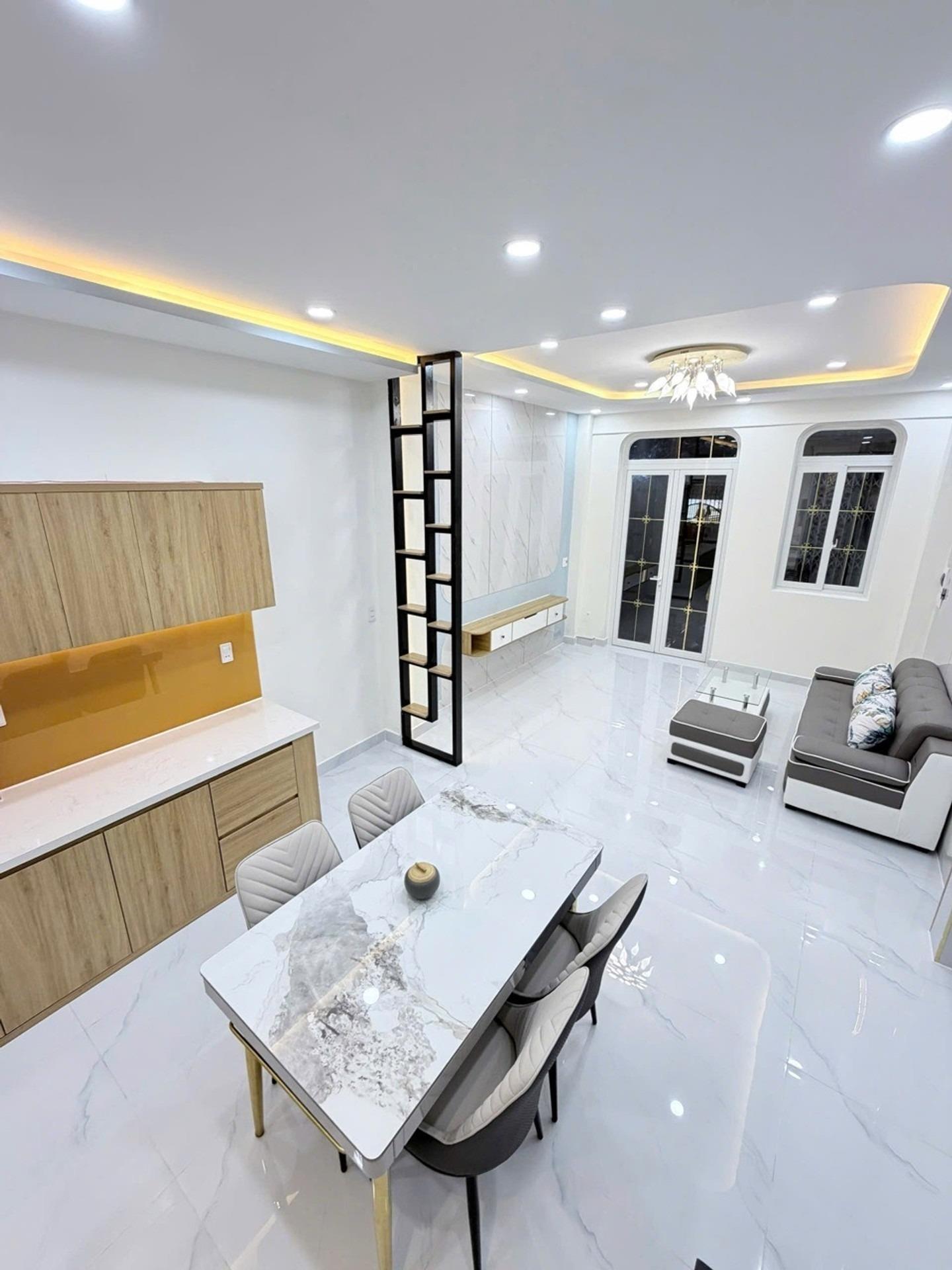 Cần bán ngay nhà sổ riêng 36 m2 tại Đường Tân Kỳ Tân Quý - Sơn Kỳ - Tân Phú, giá 4,4 tỷ
