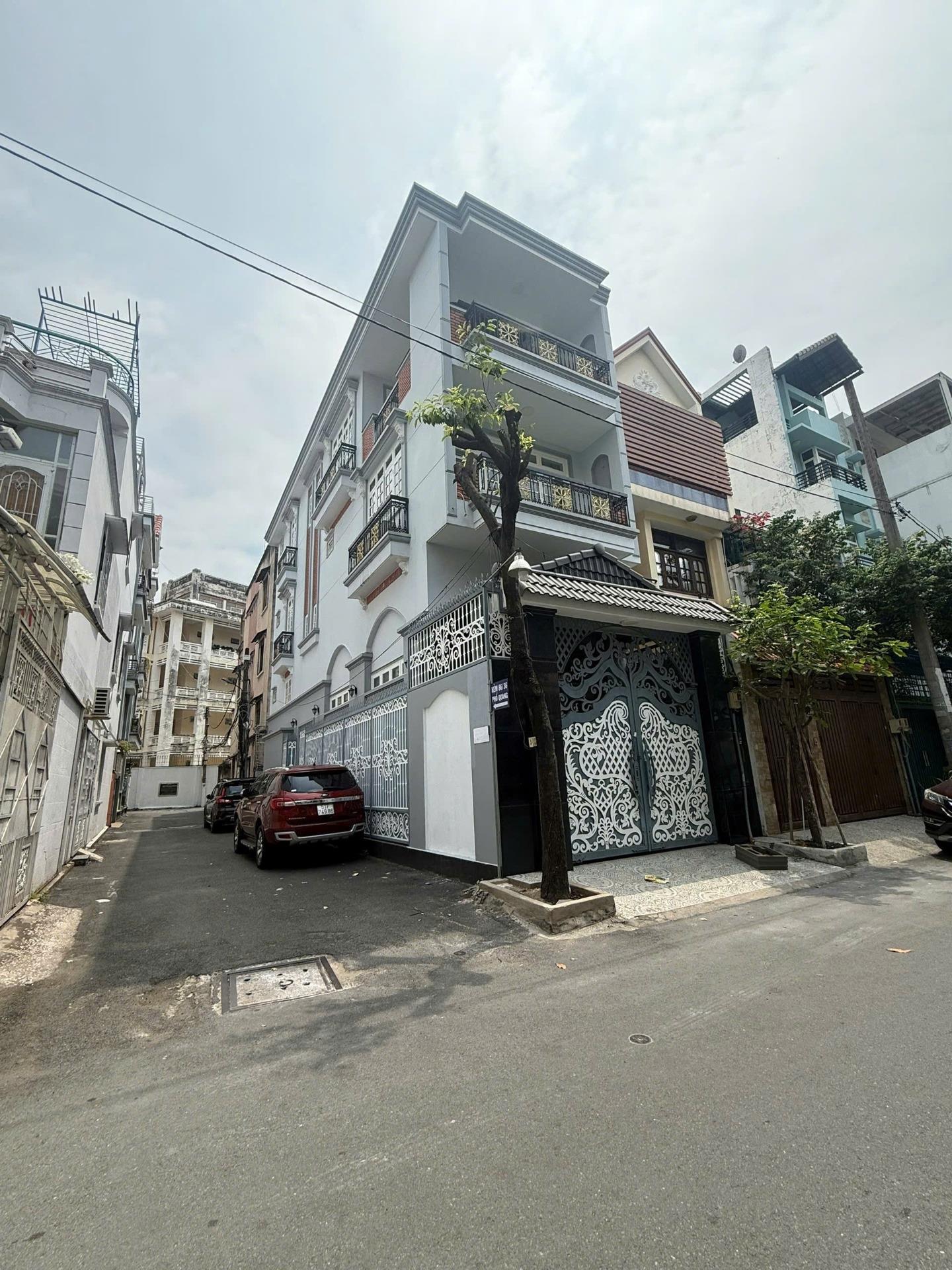 Cần cho thuê gấp căn nhà mặt phố tại Đường Phổ Quang - 2 - Tân Bình, 100 m2, giá 59 triệu/tháng