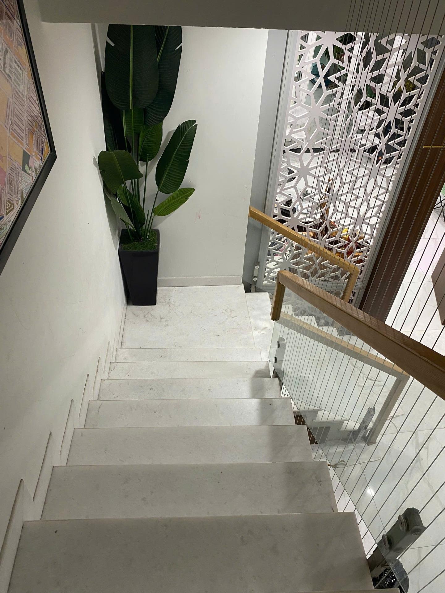 Cần bán nhanh nhà đất 117 m2 tại Phường Hòa Cường Bắc - Hải Châu - Đà Nẵng, giá 11 tỷ