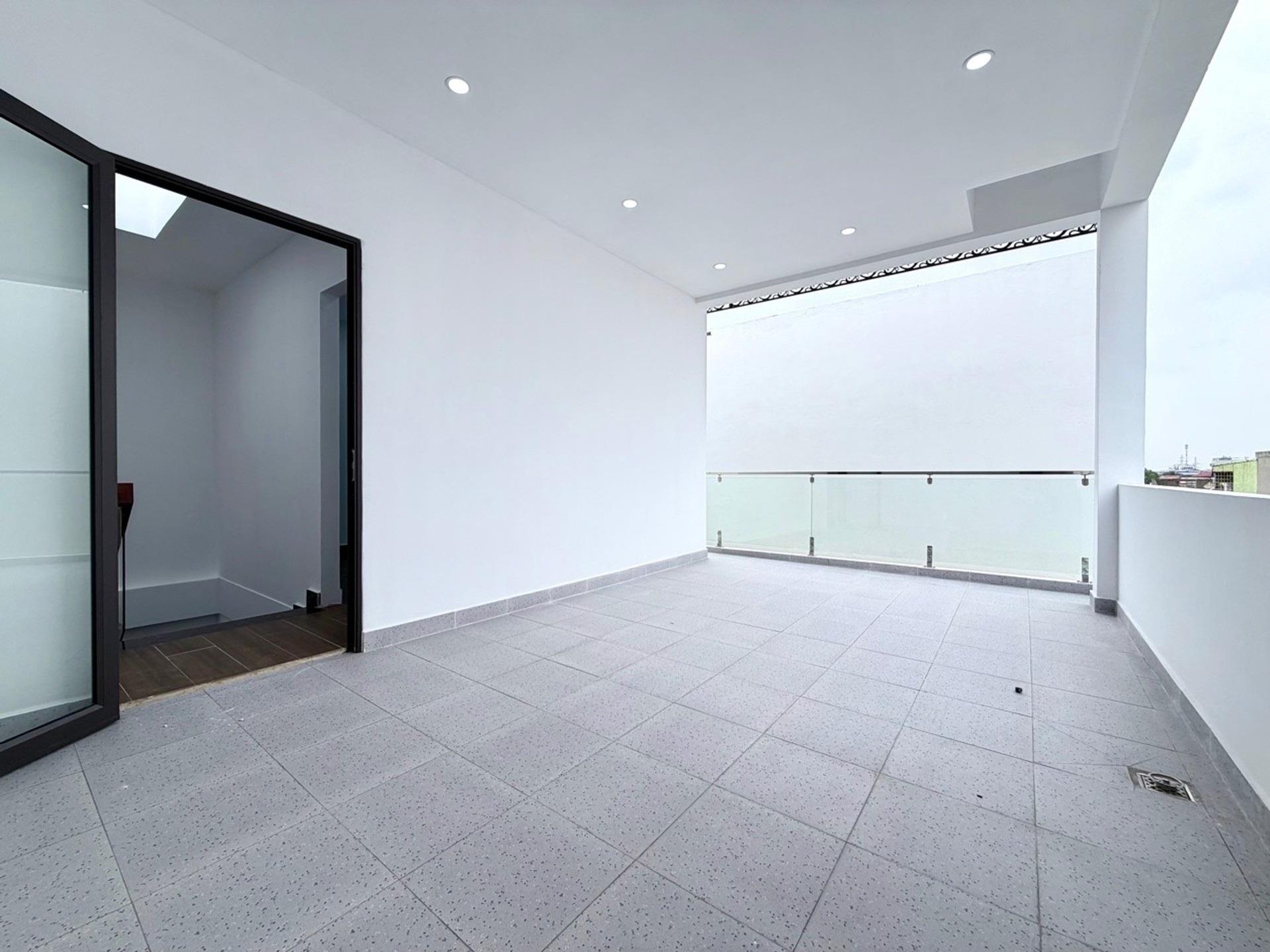 Bán nhanh nhà sổ riêng 51 m2 tại Đường Hồ Sen - Hồ Nam - Lê Chân - Hải Phòng, giá 5,8 tỷ