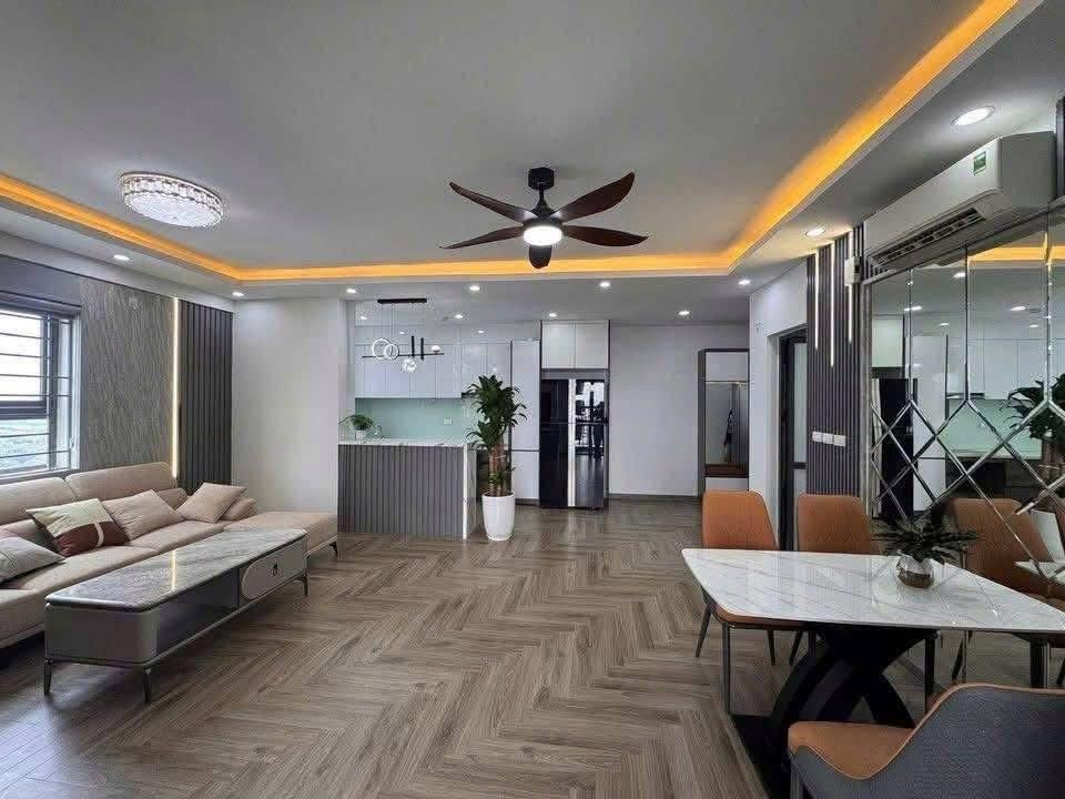 Cần bán gấp căn 60 m2, giá 4,2 tỷ tại Đường Hoàng Quốc Việt - Cổ Nhuế 1 - Bắc Từ Liêm - Hà Nội