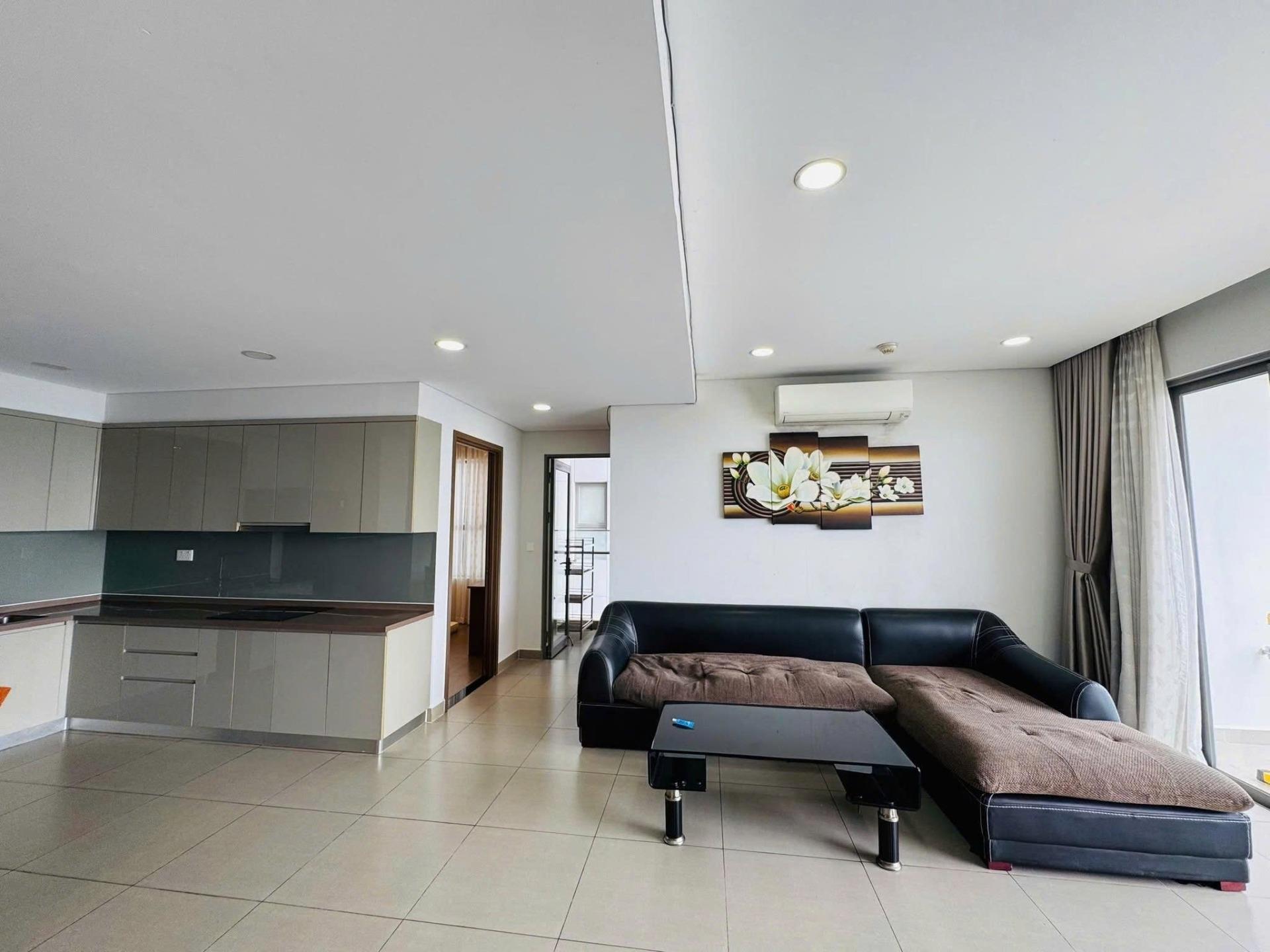 Cho thuê căn hộ chung cư 93 m2 tại Đường Thoại Ngọc Hầu - Tân Phú, giá 15 triệu/tháng