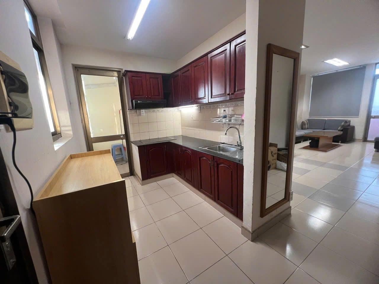 Cho thuê gấp căn hộ 72 m2 tại Đường Lạc Long Quân - Tân Bình - TP Hồ Chí Minh, giá 10 triệu/tháng