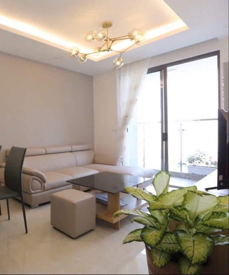 Cho thuê gấp căn hộ chung cư Sky Center full nội thất