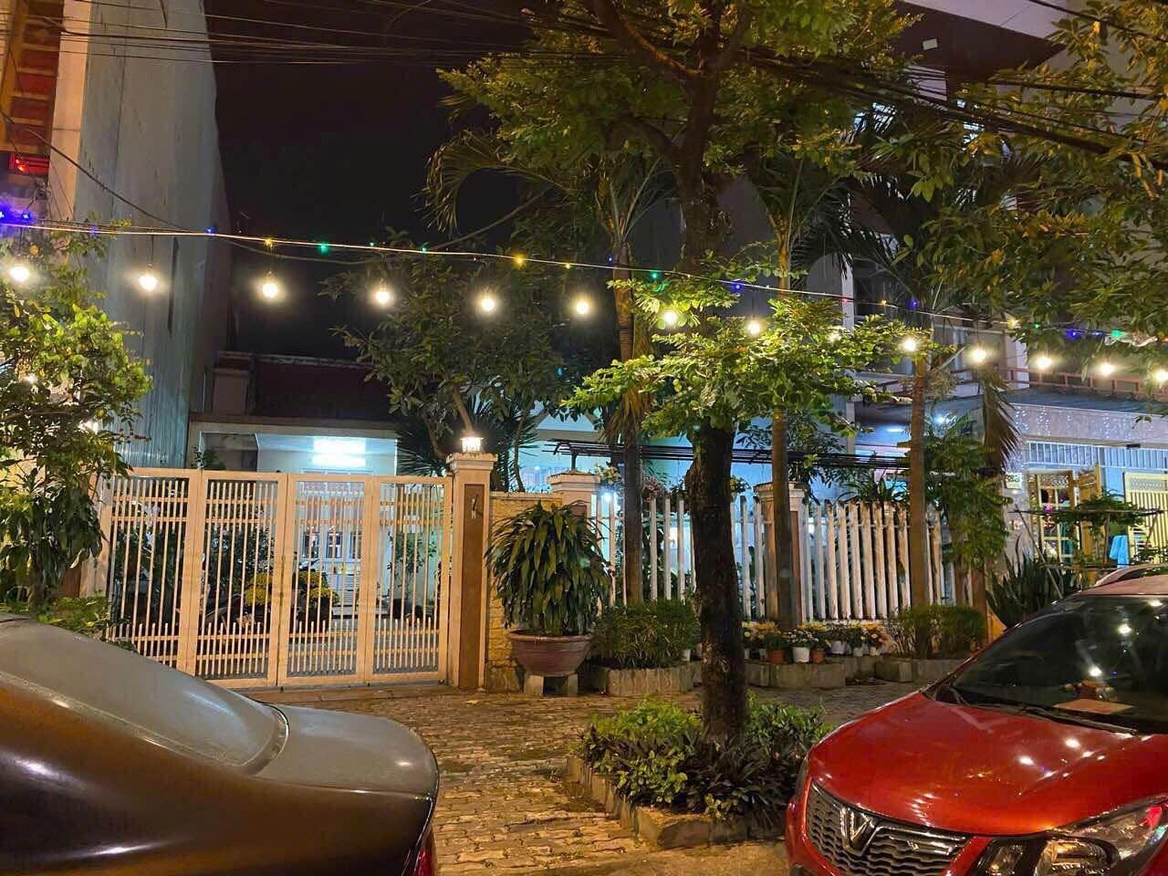 Cần bán nhanh nhà mặt phố đẹp 203 m2, hướng Đông-Bắc tại Đường An Xuân - Thanh Khê, giá 16,5 tỷ