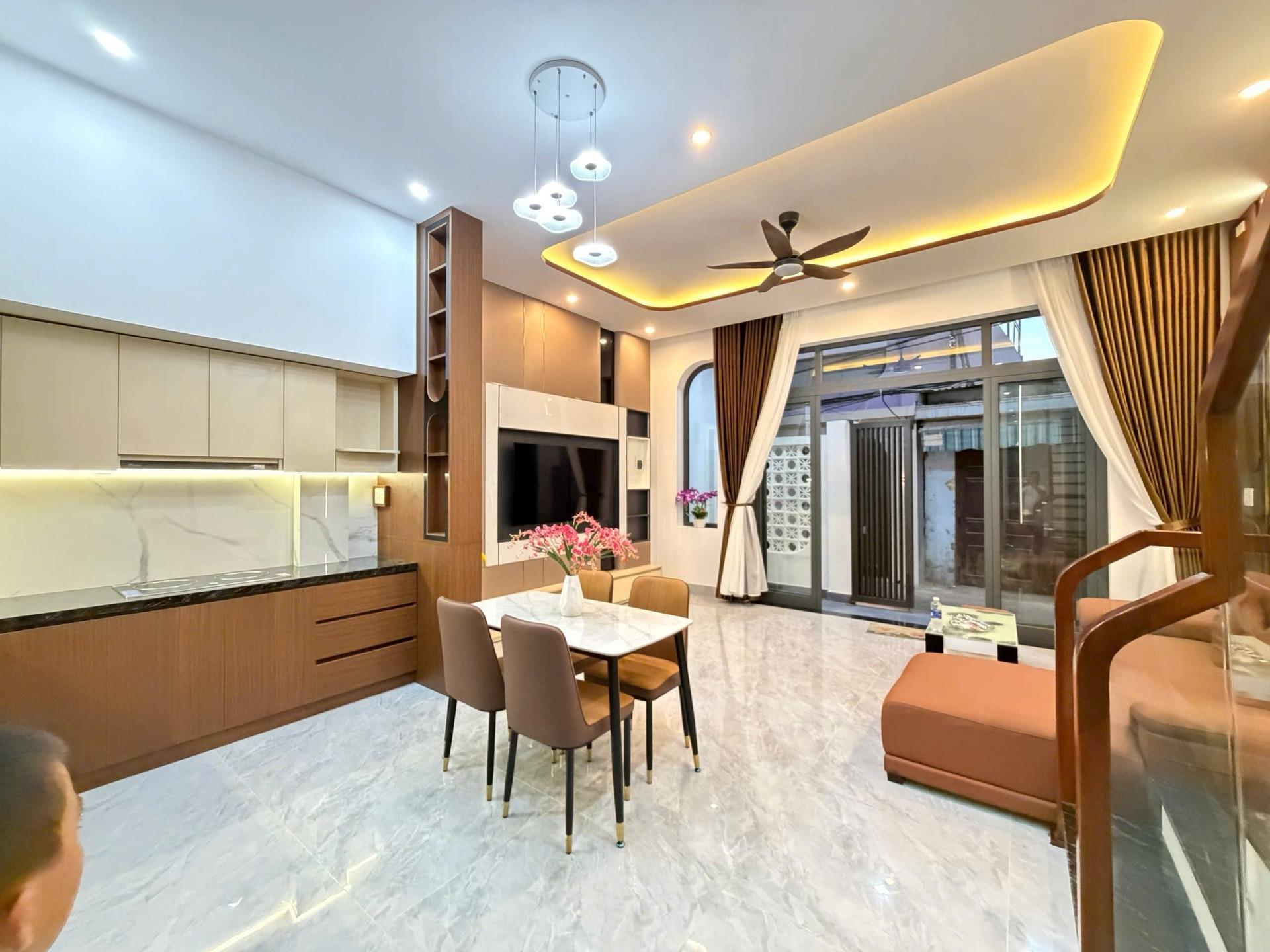Cần bán gấp căn nhà đẹp 67 m2 tại Đường Dũng Sĩ Thanh Khê - Thanh Khê Tây - Thanh Khê, giá 4,78 tỷ